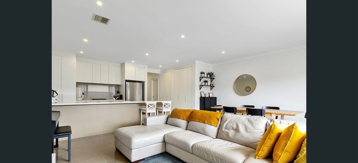 23 Grove Way, Wantirna South, VIC 3152