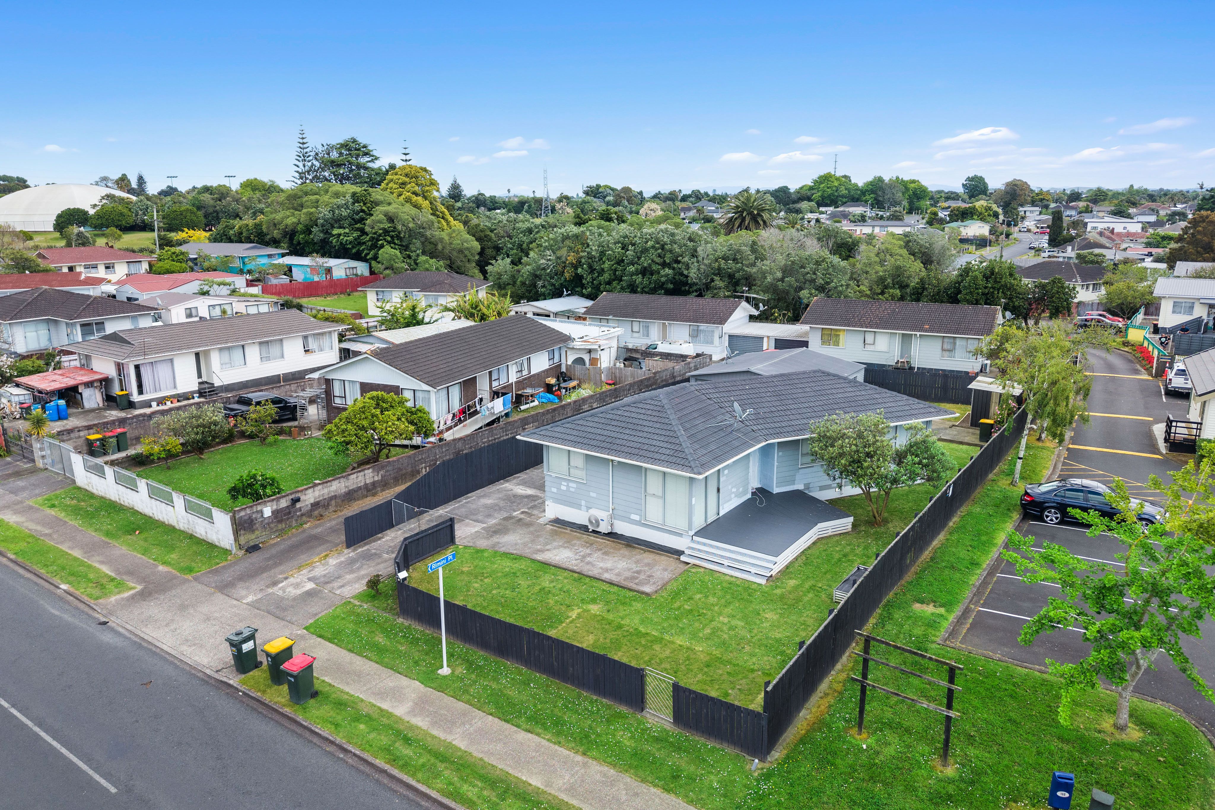16 Israel Avenue, Clover Park, Manukau City