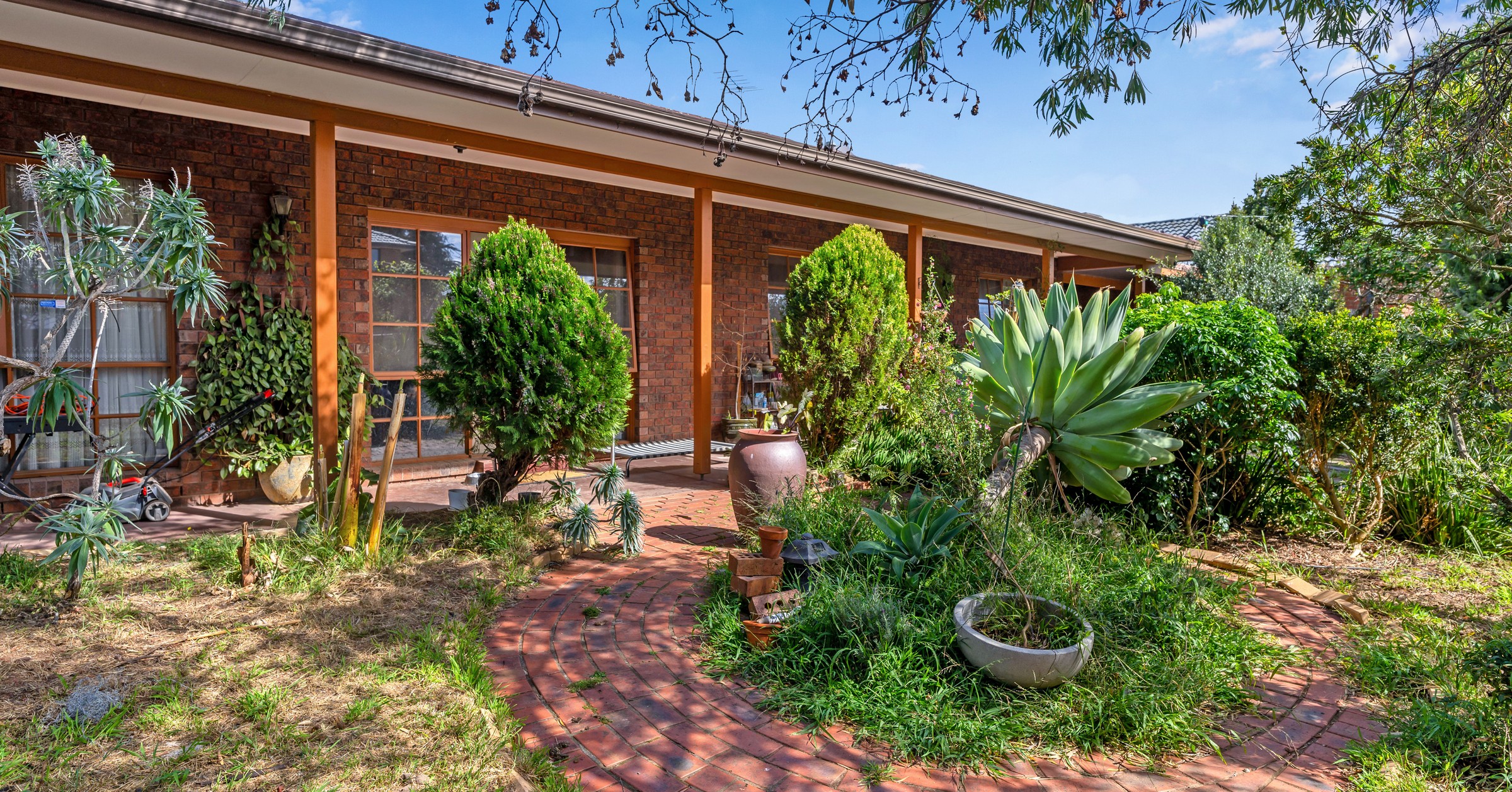 65 Manorvale Parade, Werribee, VIC 3030 - Leased House - Ray White Werribee