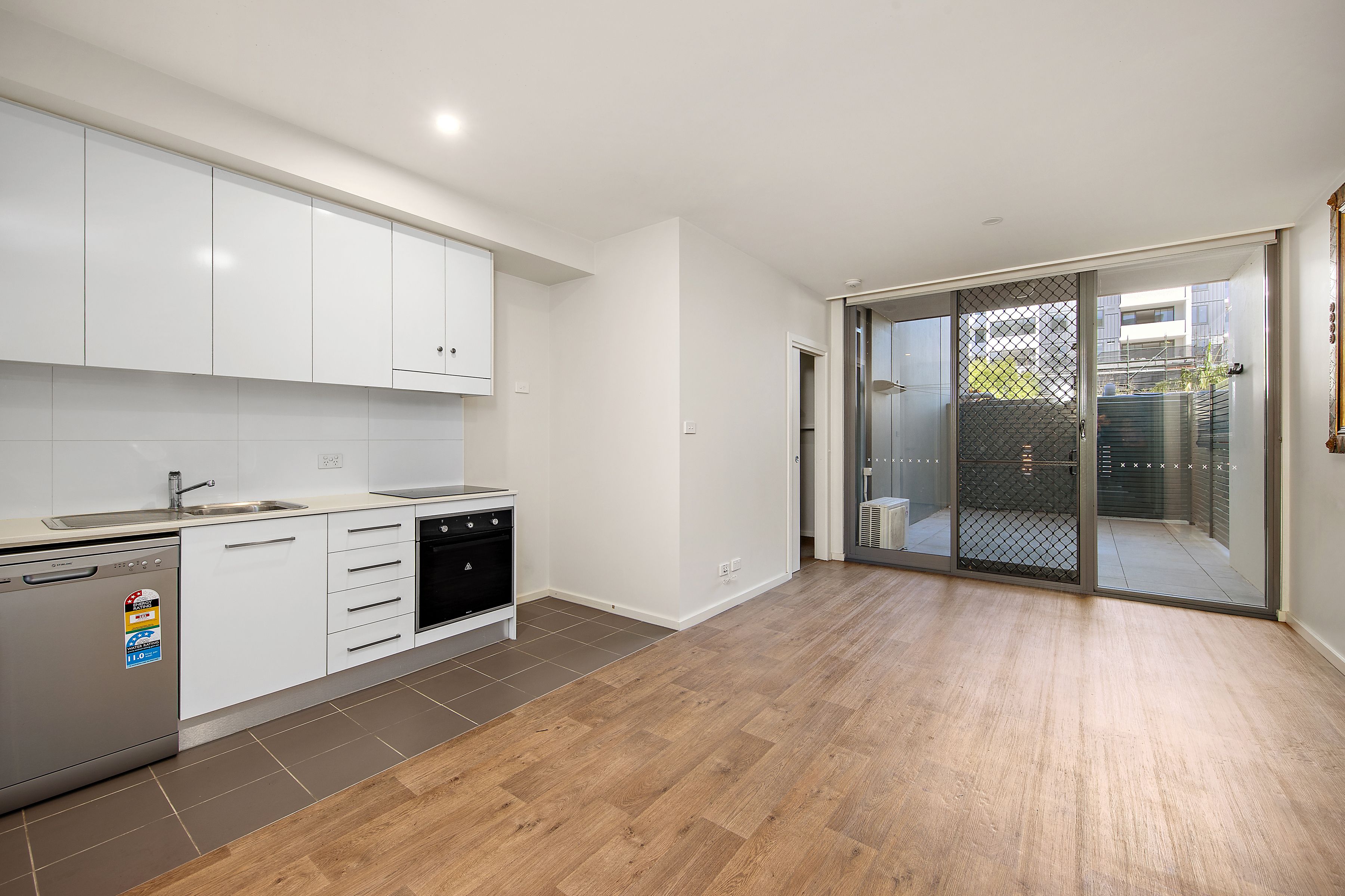 100/6 Charles Street, Charlestown, NSW 2290