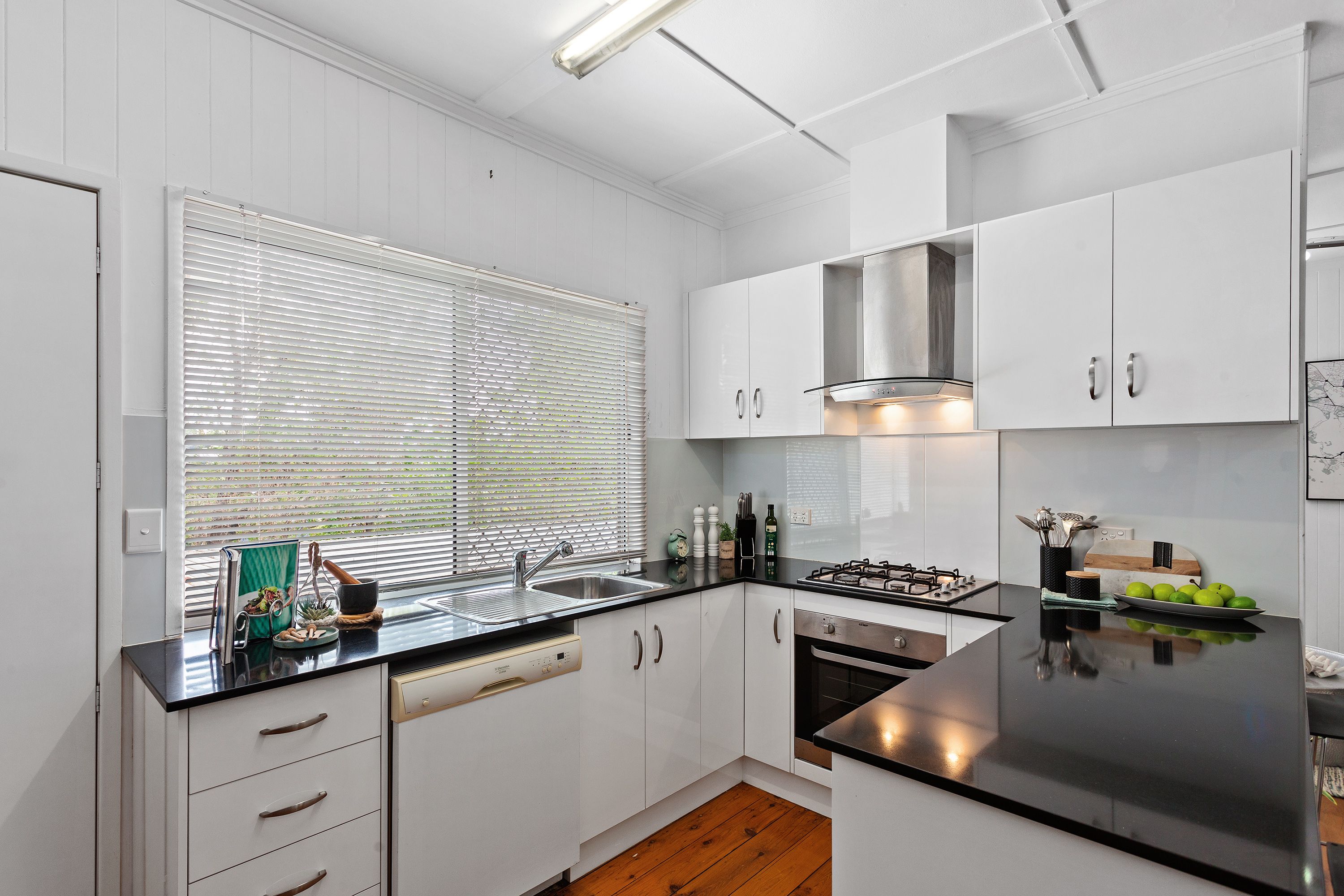 35 Searle Street, South Toowoomba, QLD 4350