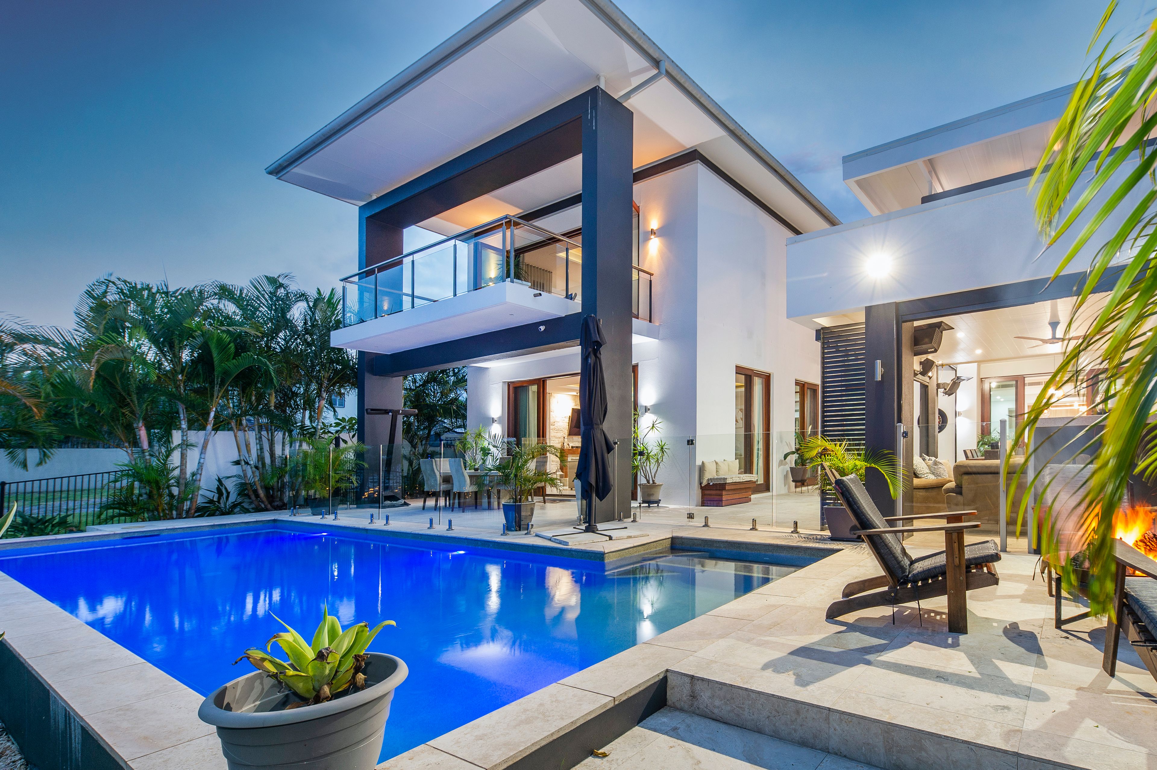 14 Edgewater Place, Helensvale, QLD 4212
