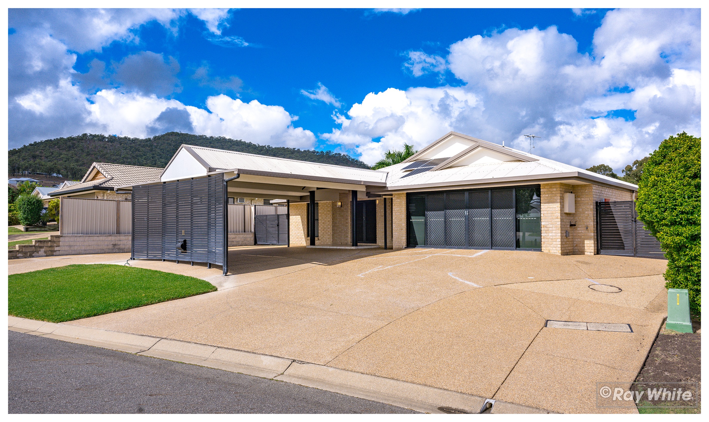 11 Walnut Avenue, Norman Gardens, QLD 4701