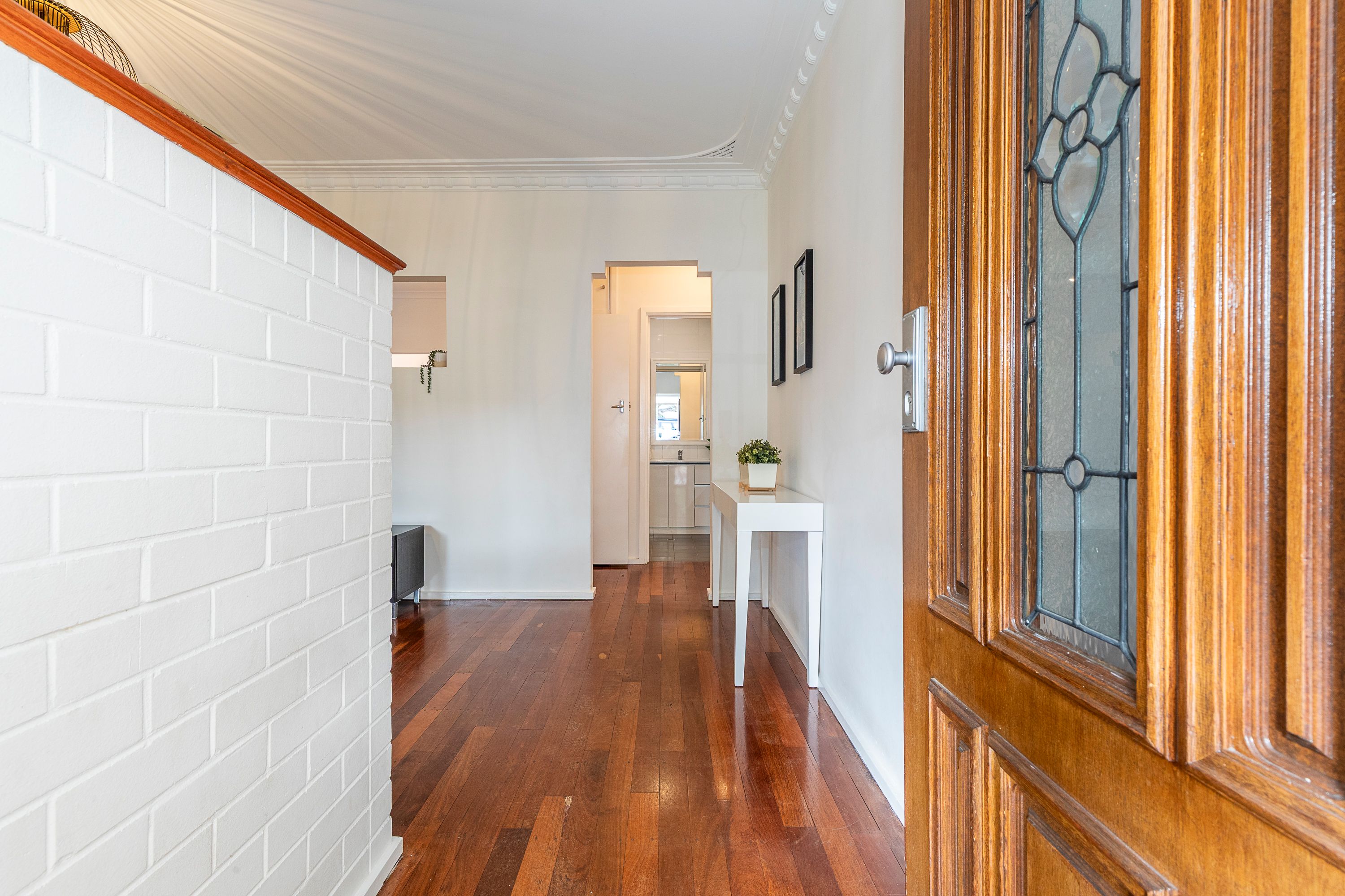 84 Shakespeare Street — photo 5 of 23