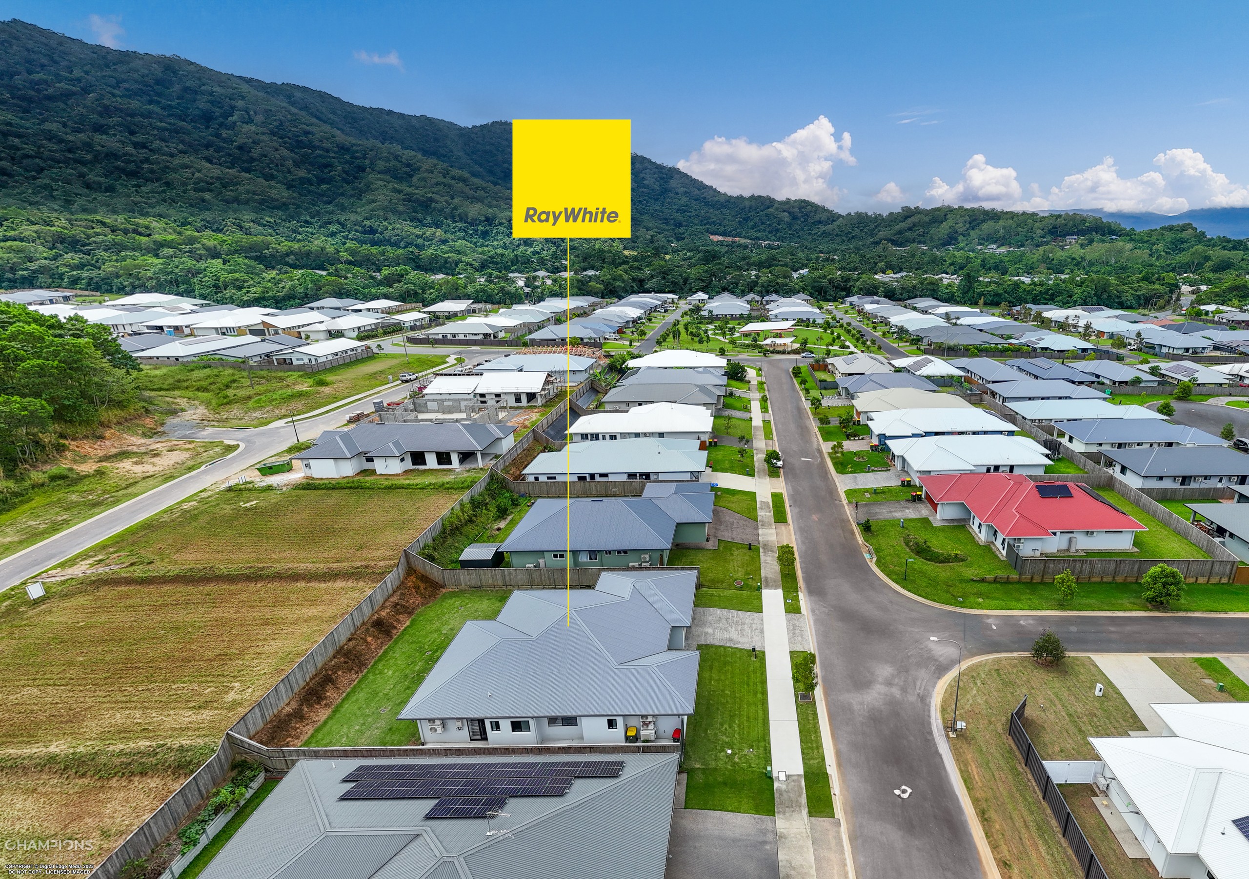 14 Creekview Parade, Bentley Park, QLD 4869