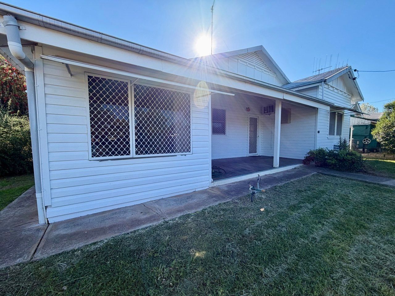 48 Grenfell Street — photo from Ray White Parkes