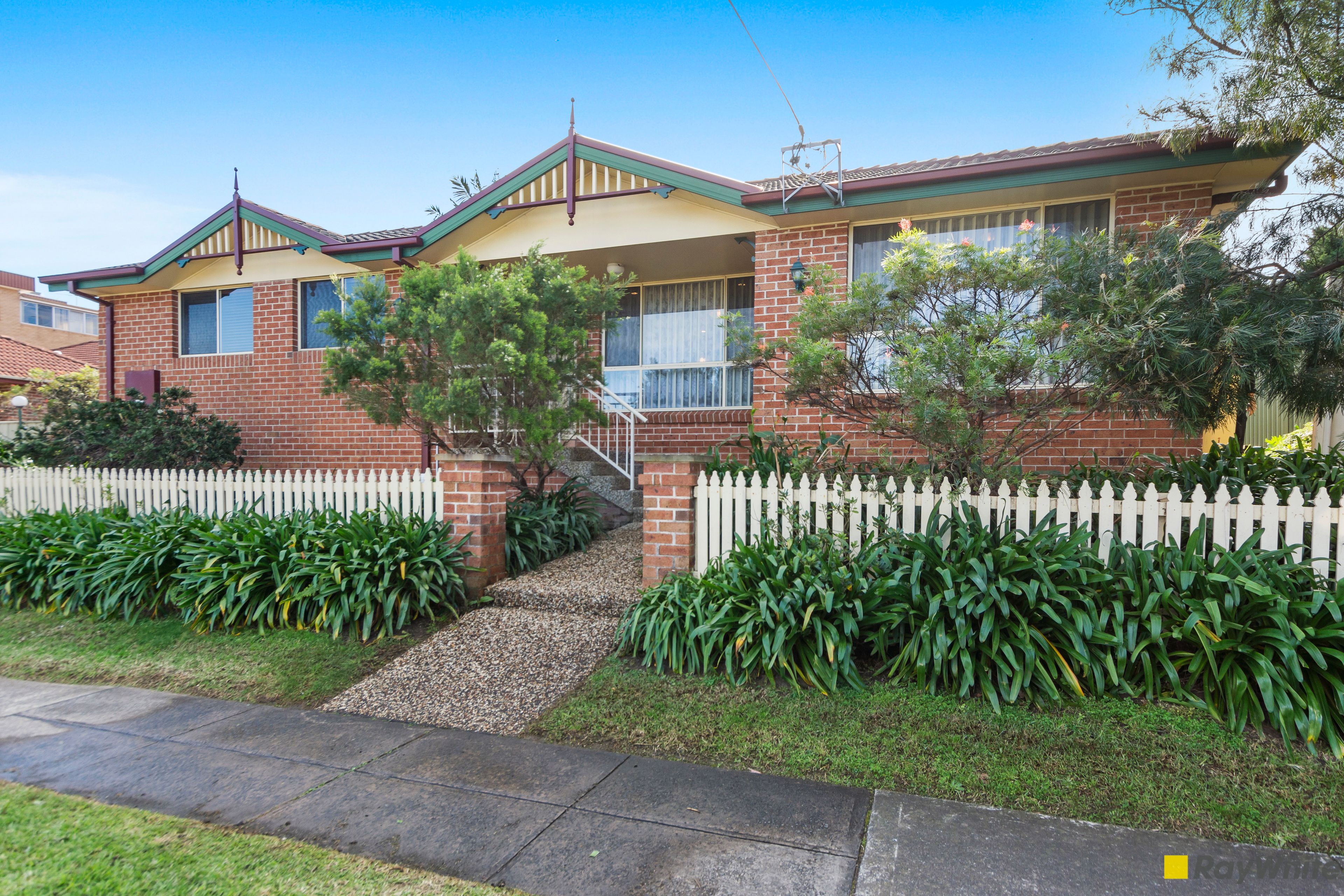 13-15 Russell Street, Woonona NSW 2517