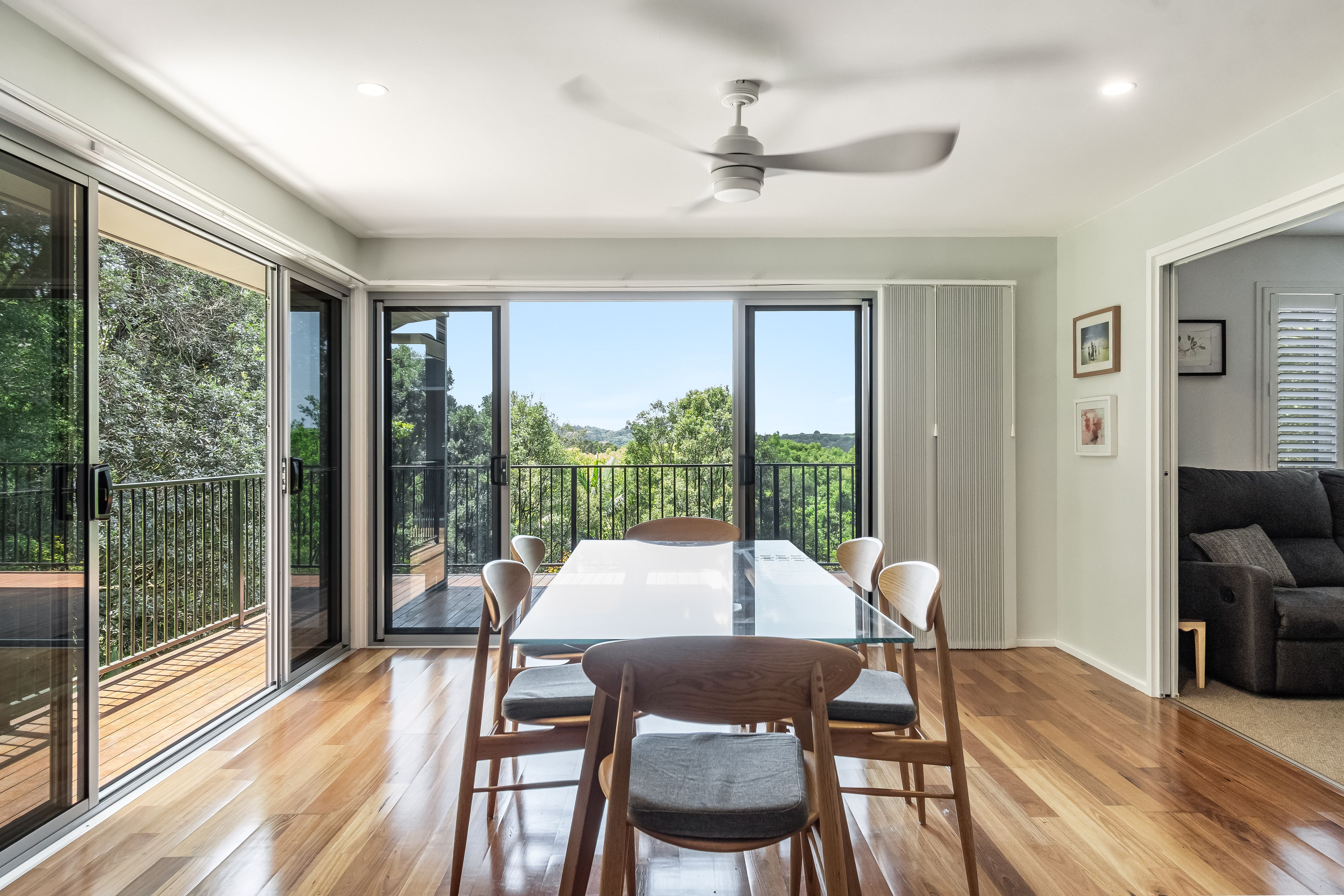 21-23 Roses Road — photo 4 of 25