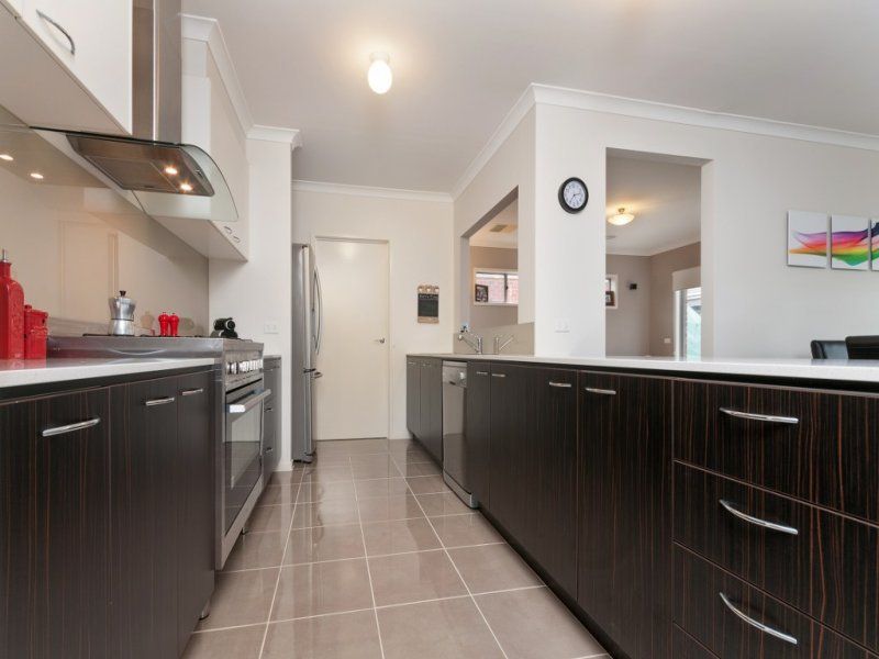 11 Eminence Way, Craigieburn, VIC 3064