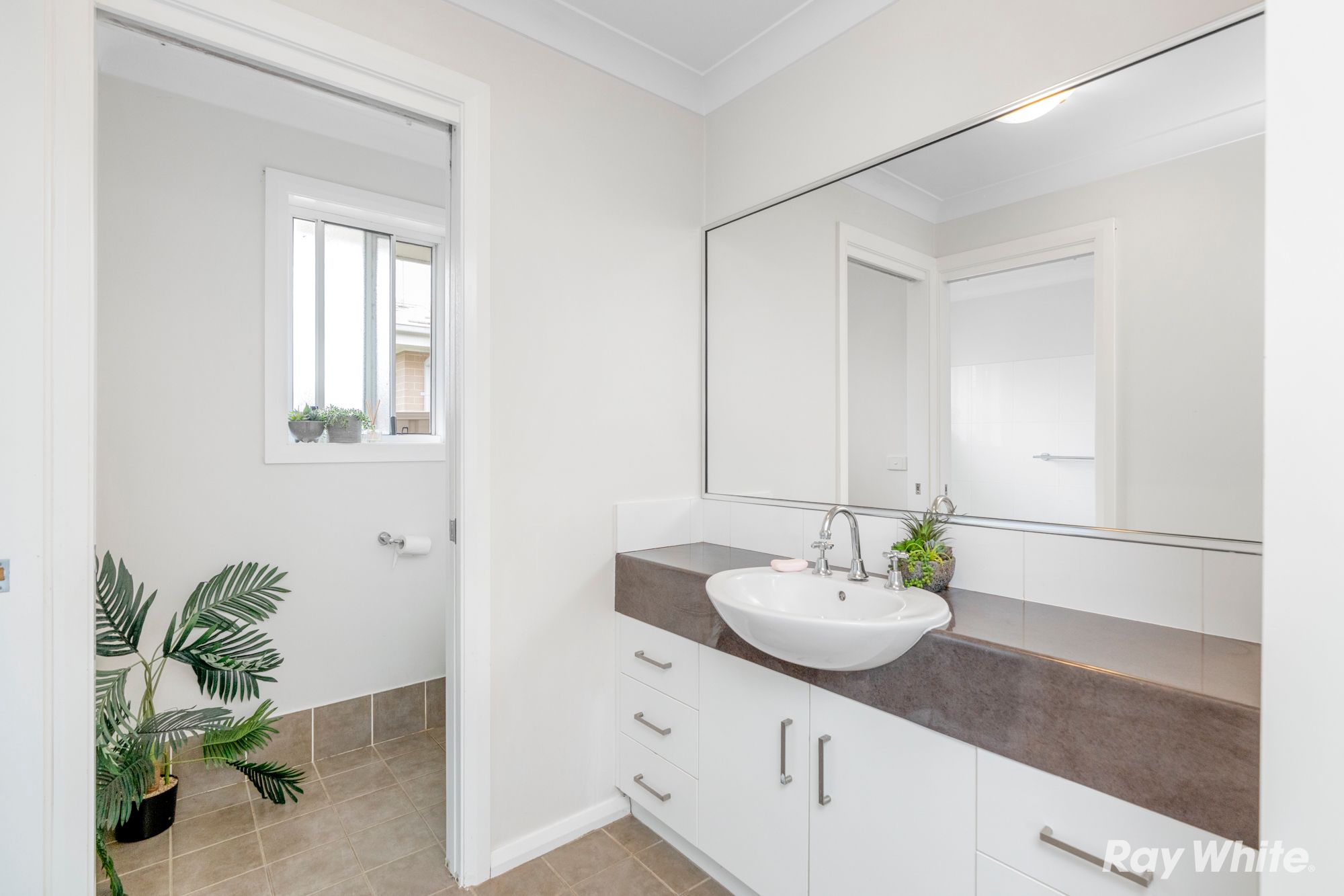 13 Mirrul Street — photo 8 of 11
