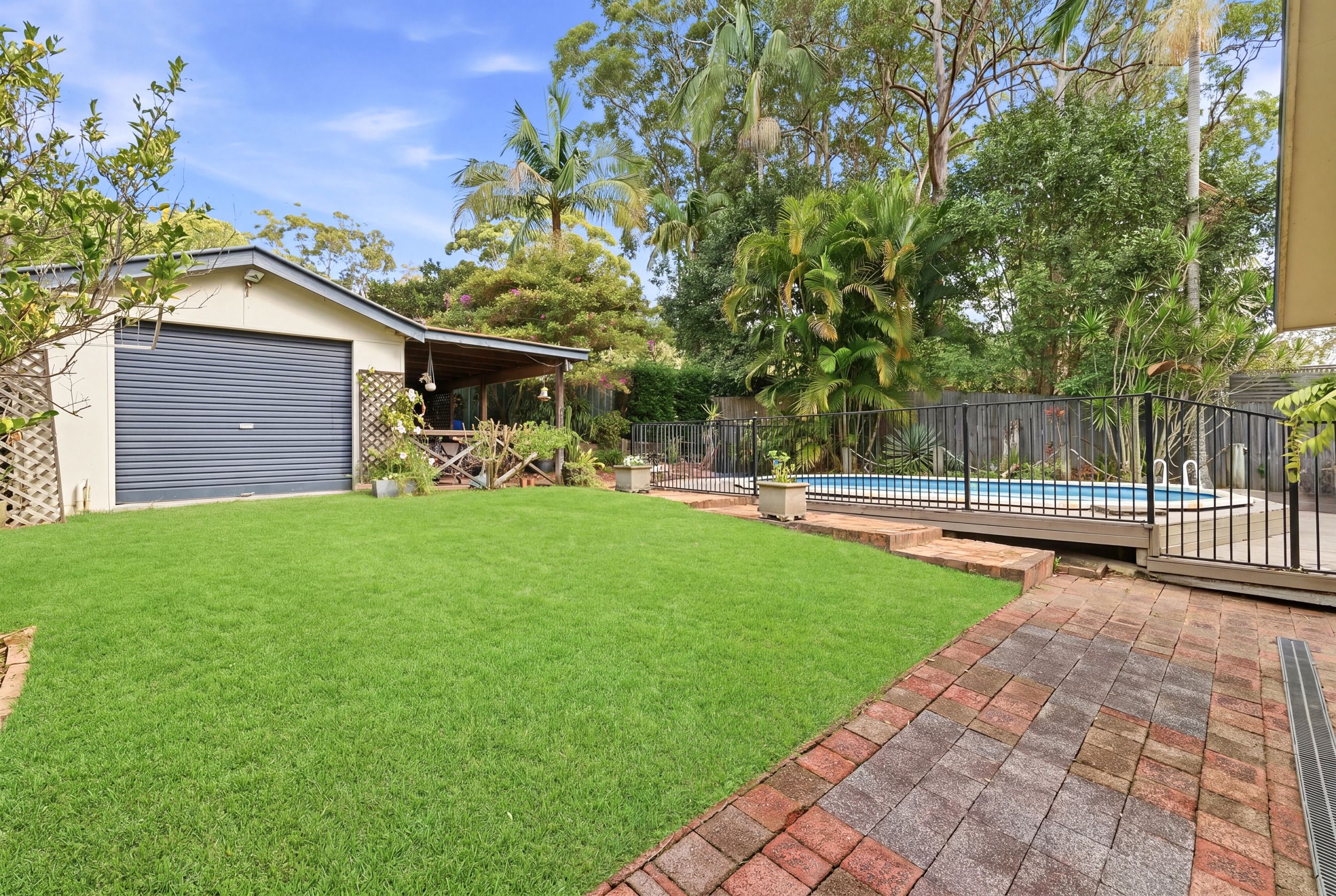 48 Huntly Road — photo 13 of 16