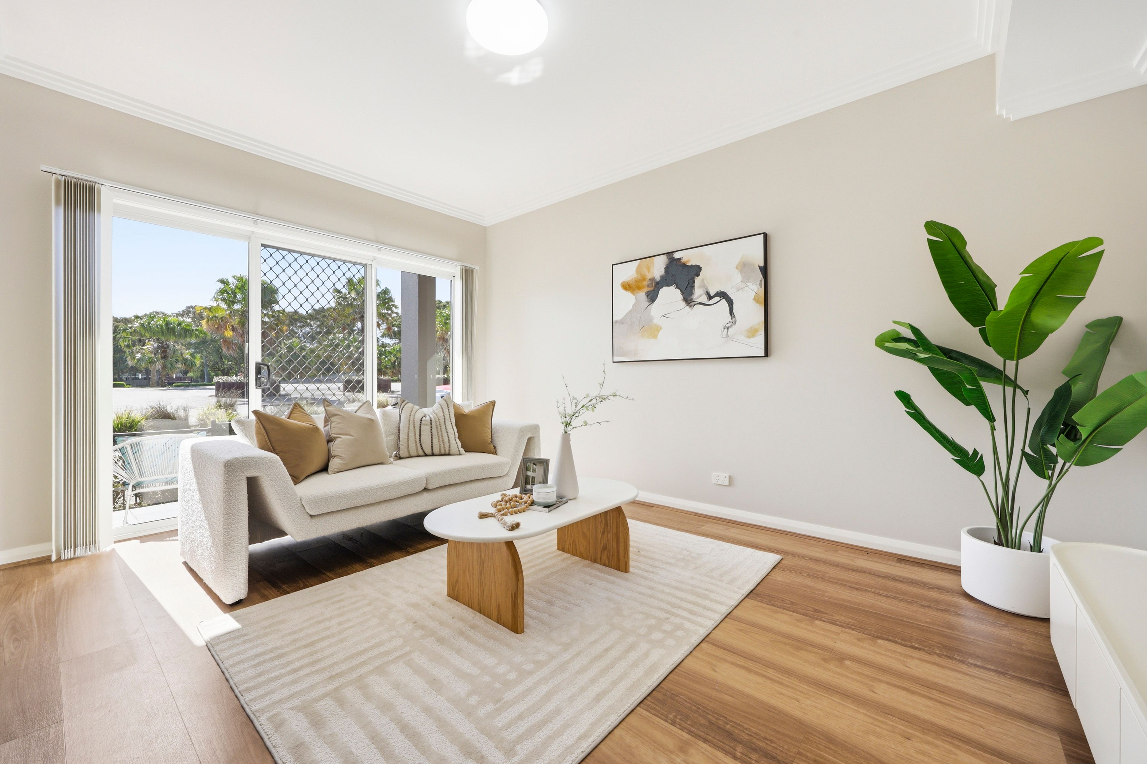 32 Potts Lane, Potts Hill, NSW 2143