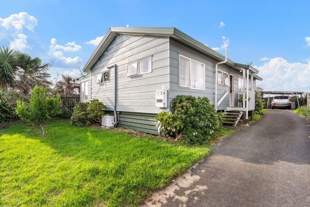 31 Barneys Farm Road, Clendon Park, Manukau City