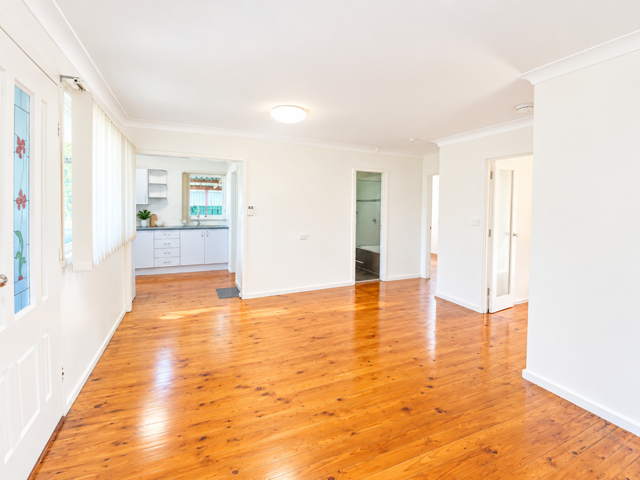 17 Maple Street — photo 6 of 10