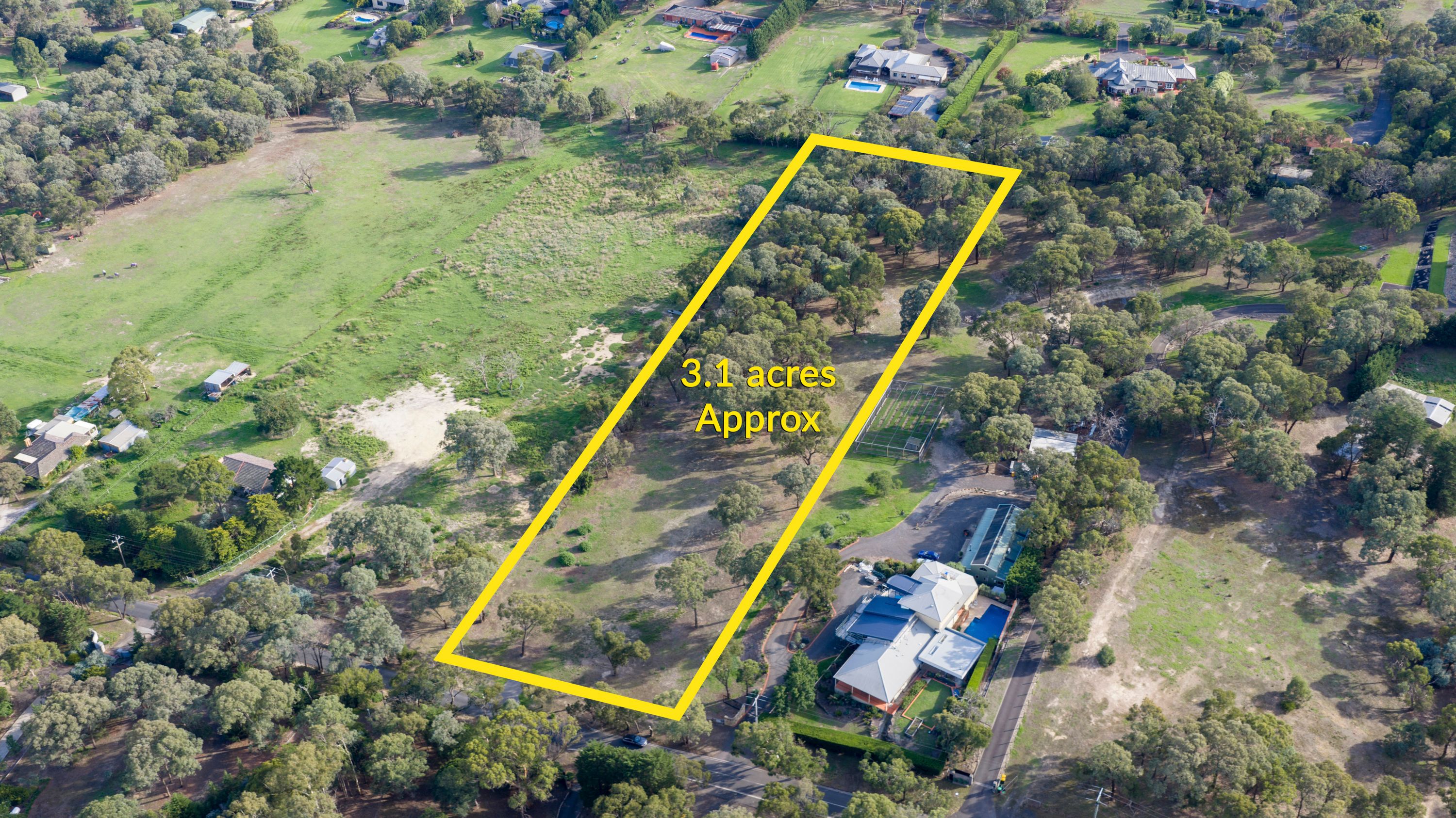 46 North Oatlands Road — photo 4 of 17