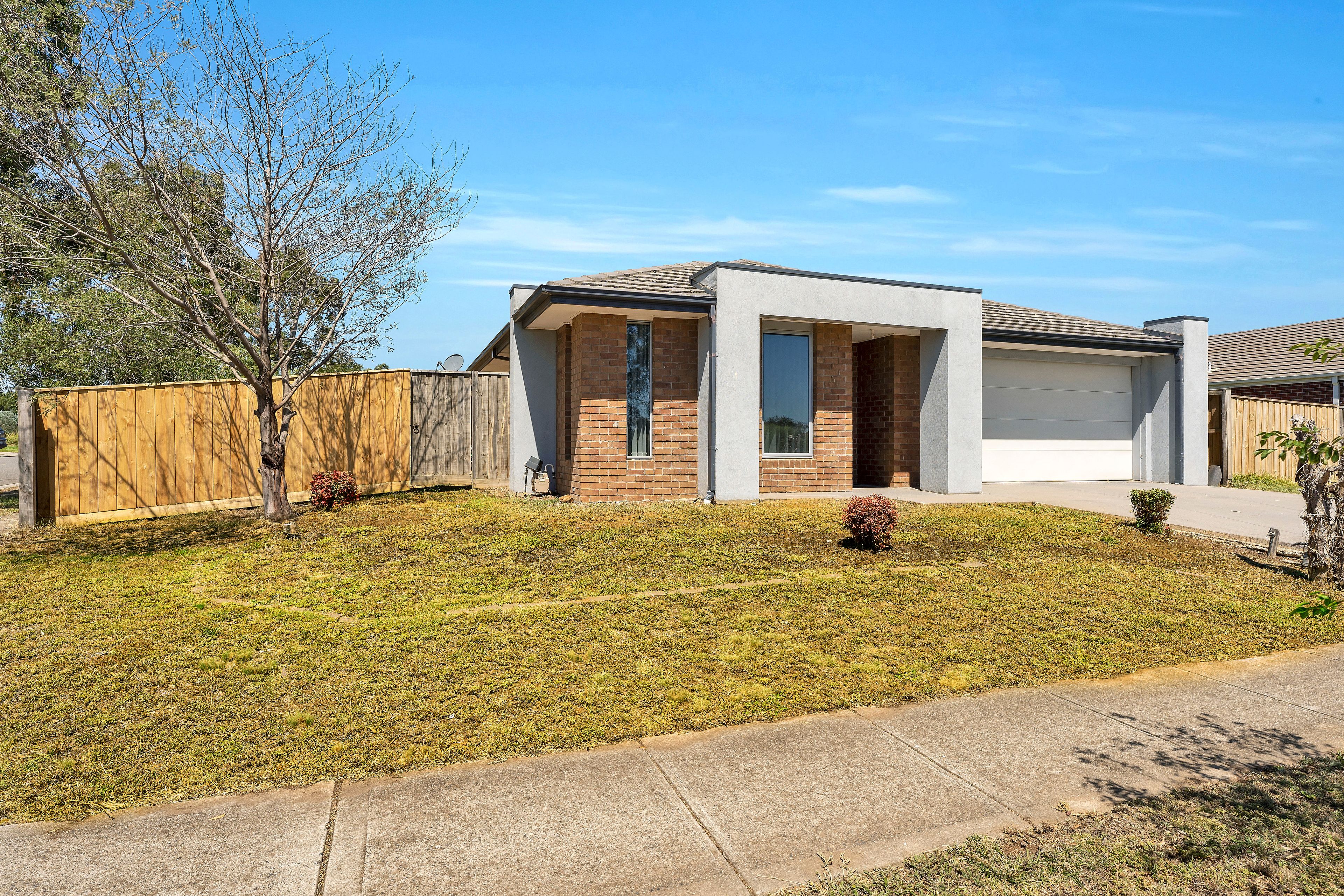 1 Paringa Pass, Wyndham Vale, VIC 3024