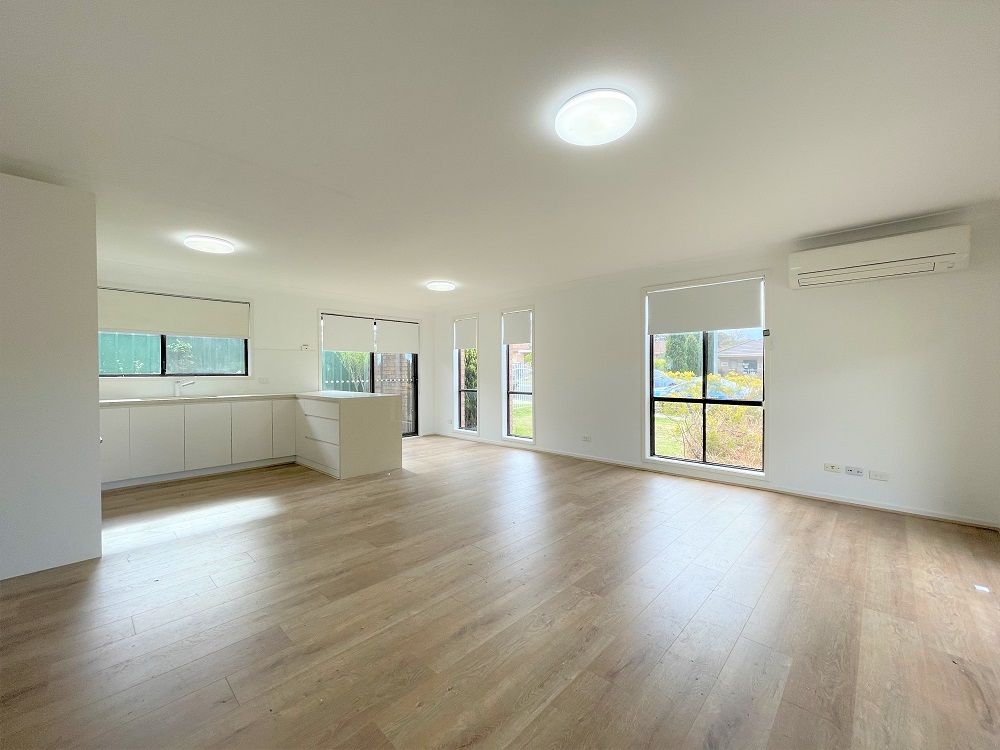 60 Anthony Drive, Rosemeadow, NSW 2560