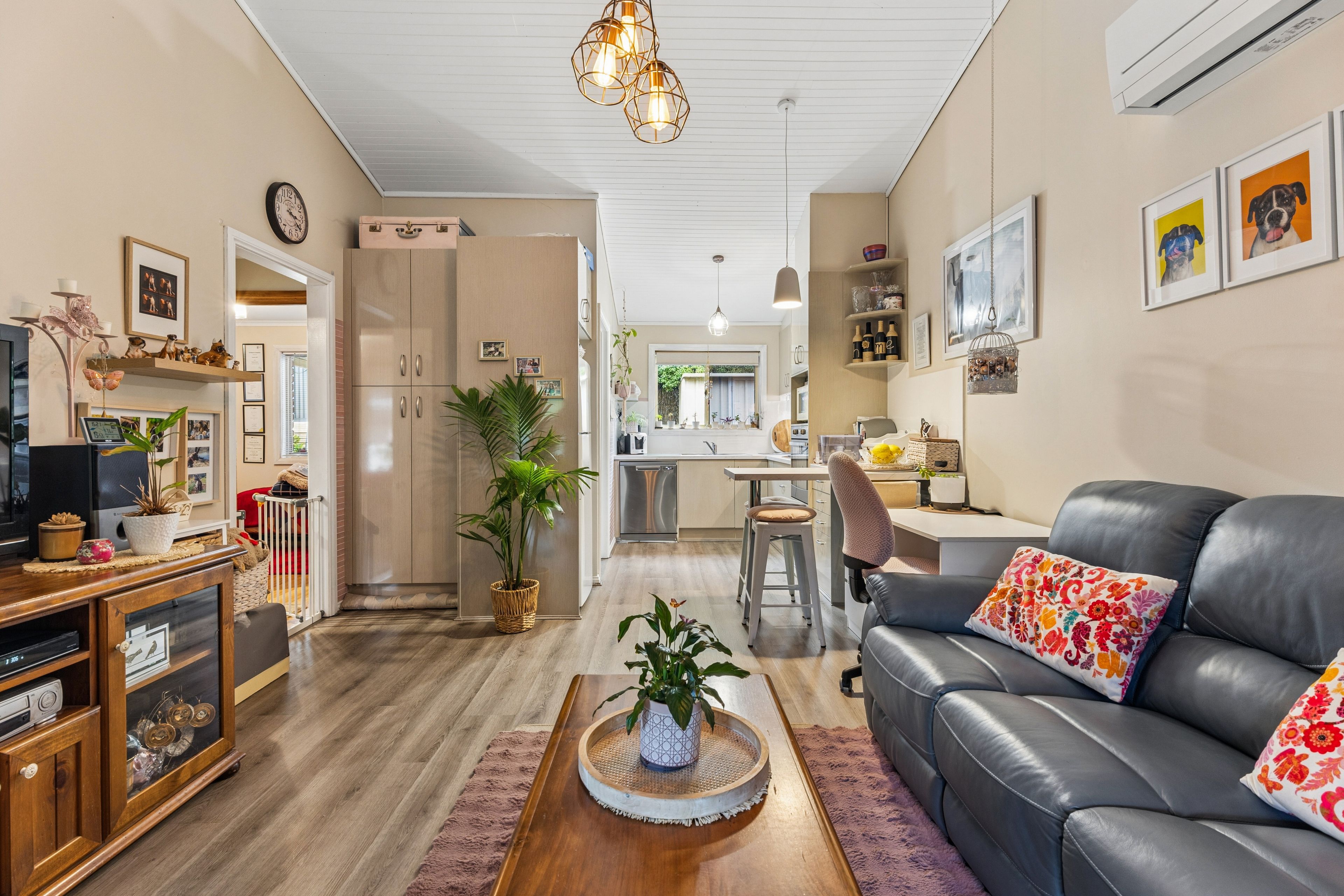 2/8 Edinborough Street — photo 4 of 10