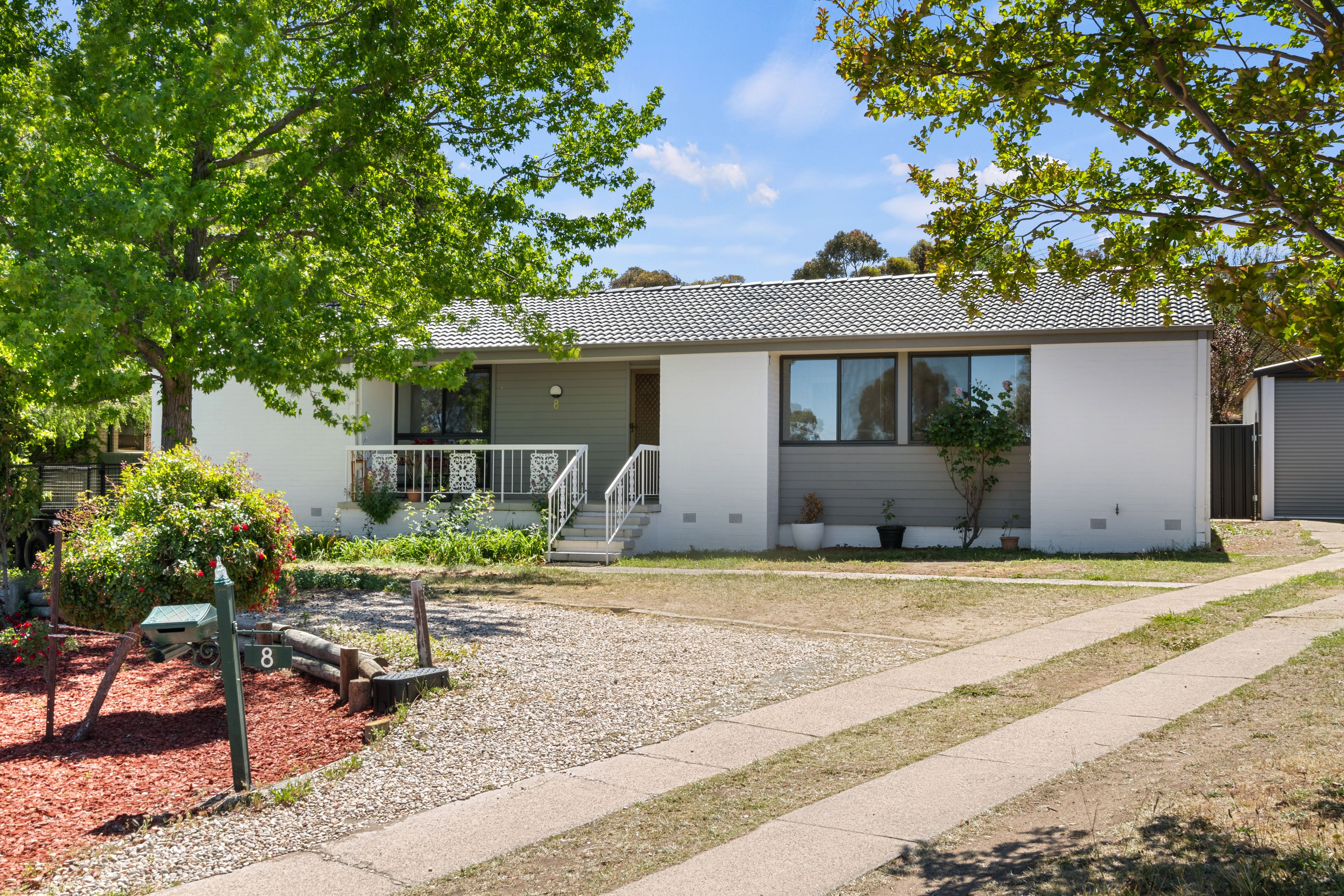 8 Sachse Place, Wanniassa, ACT 2903