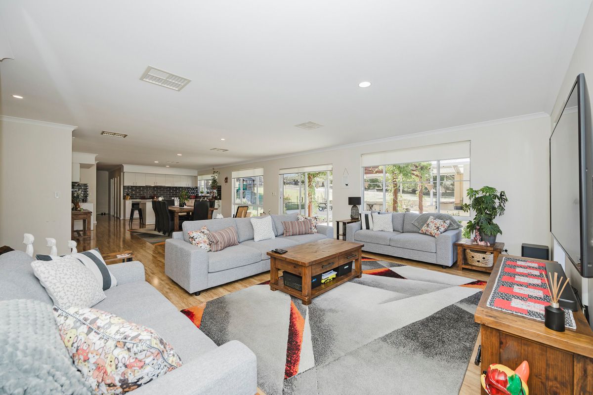19 Cinnamon Meander — photo 13 of 30