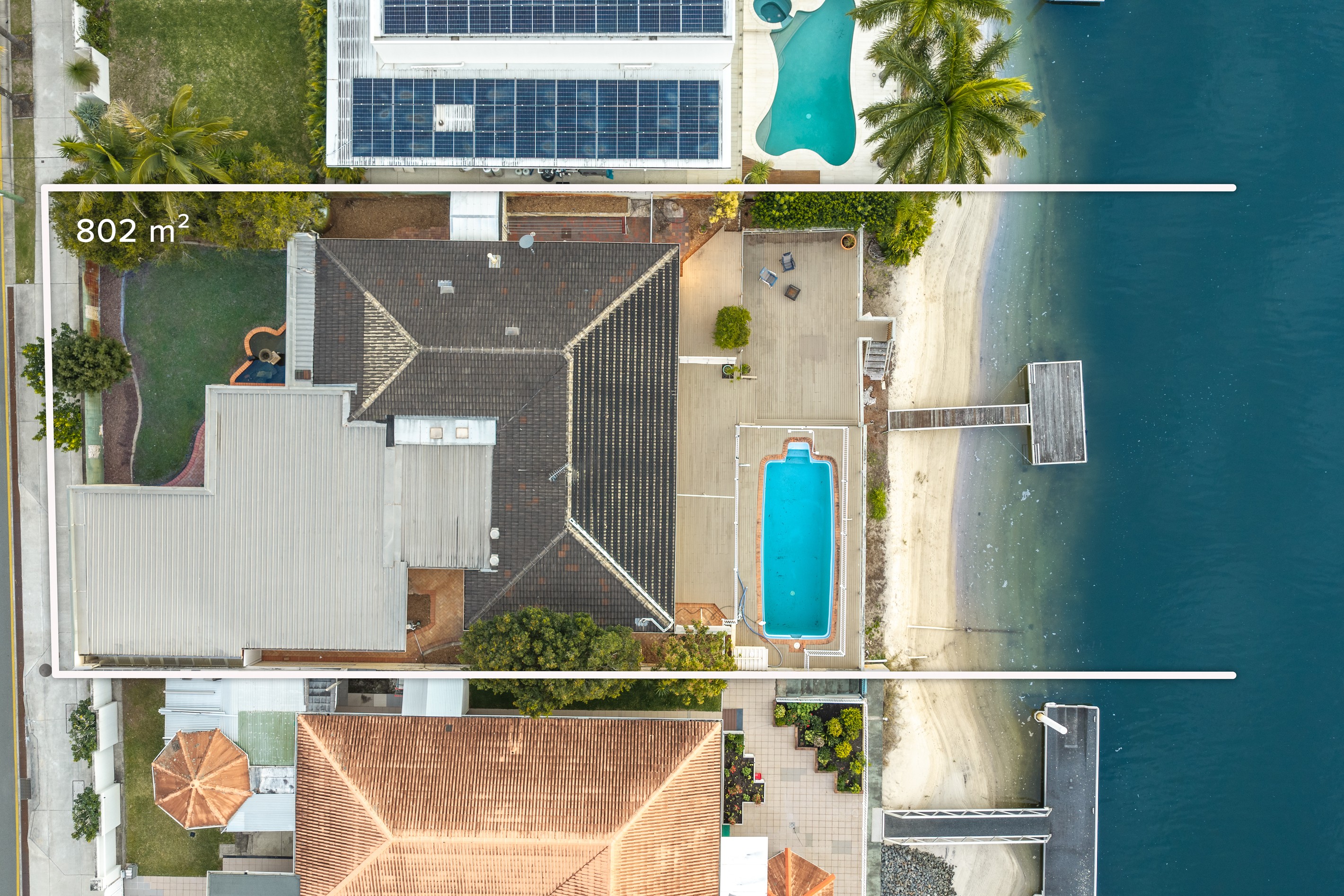 5 Via Roma, Isle Of Capri, QLD 4217