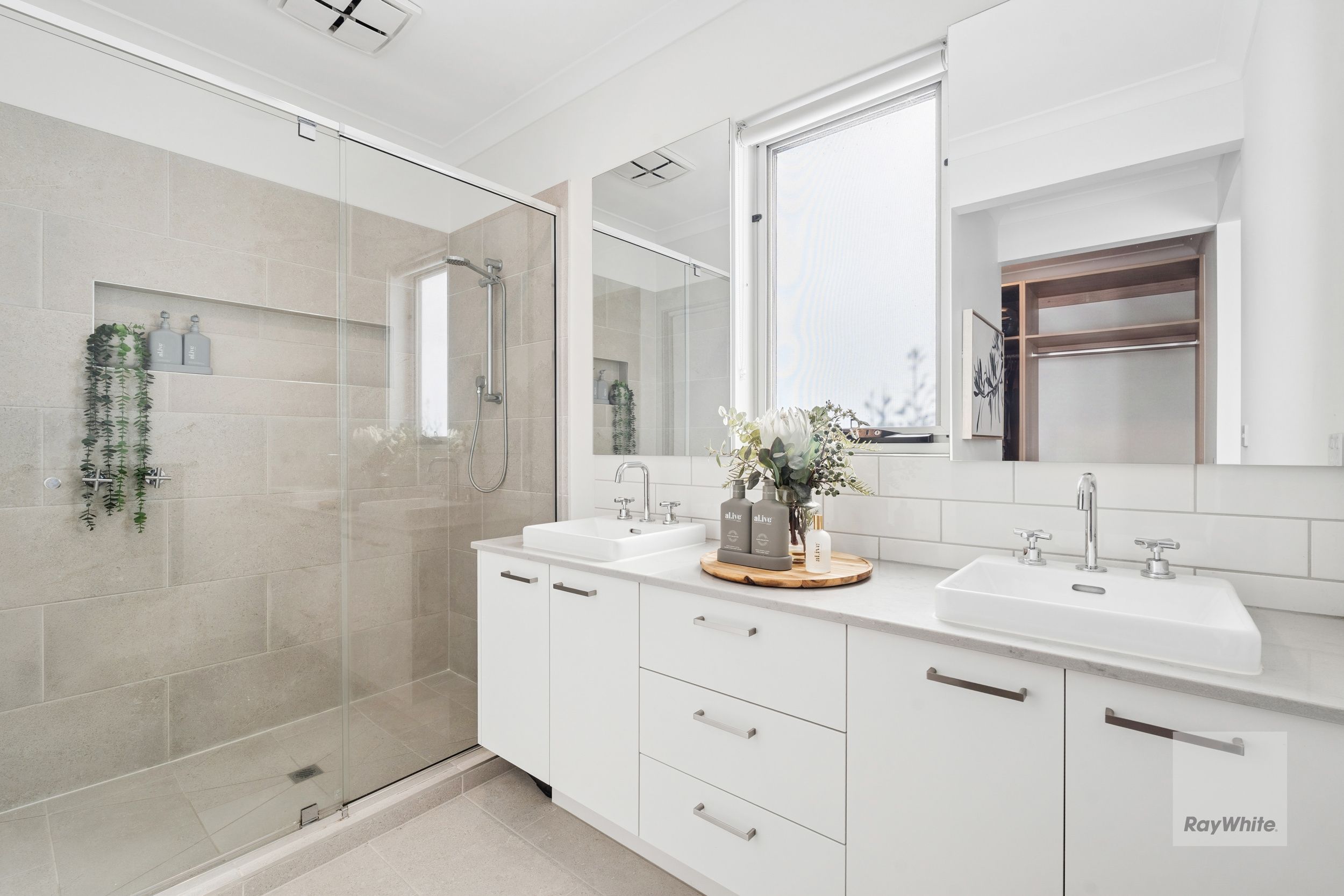 26 Ruthven Way — photo 14 of 19