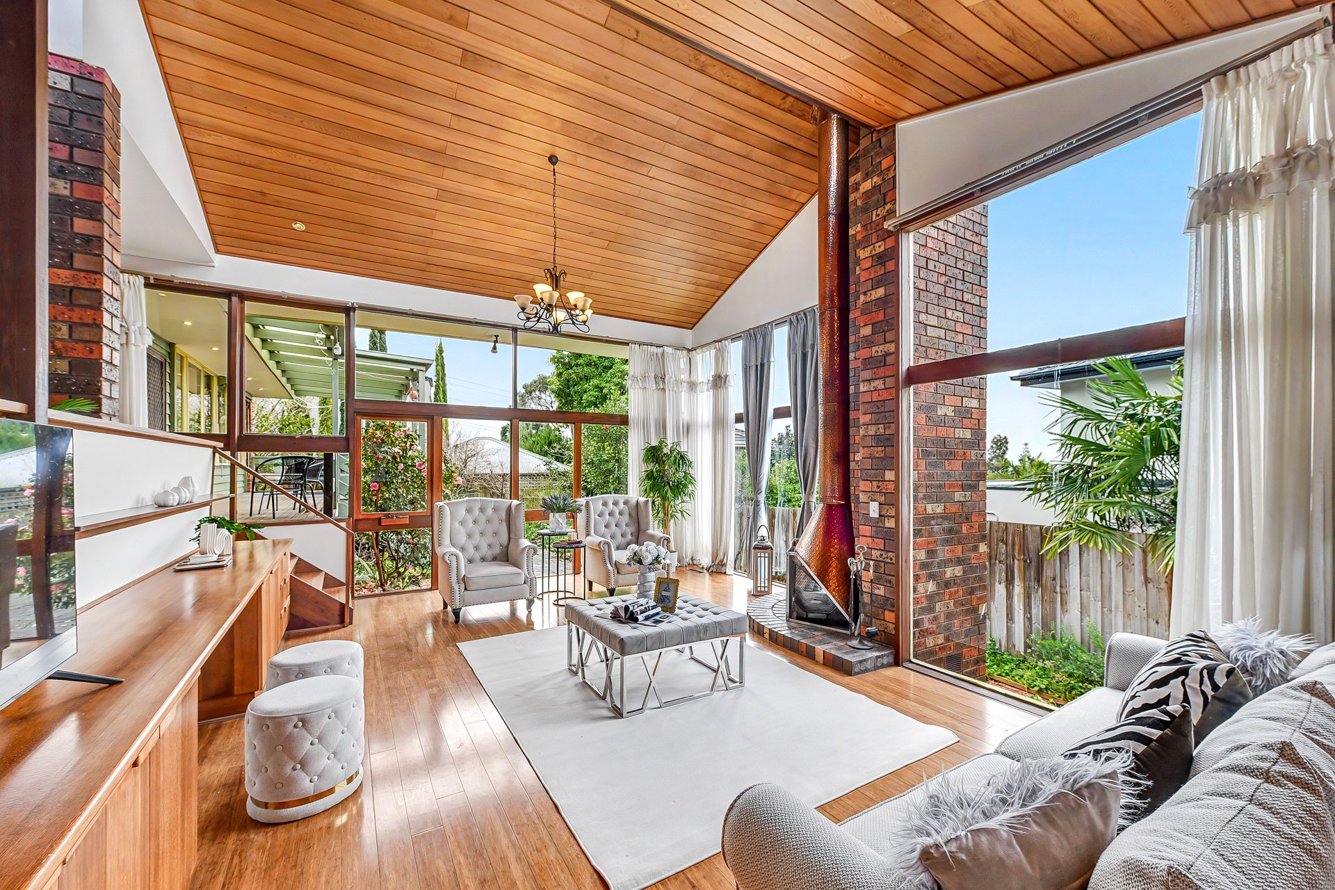 10 Dalkeith Close, Wheelers Hill, VIC 3150