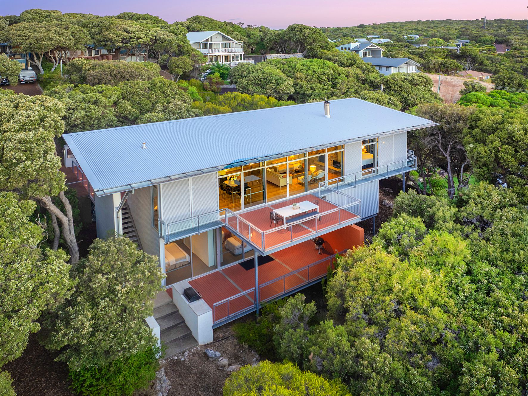 10 Wardanup Crescent, Yallingup, WA 6282