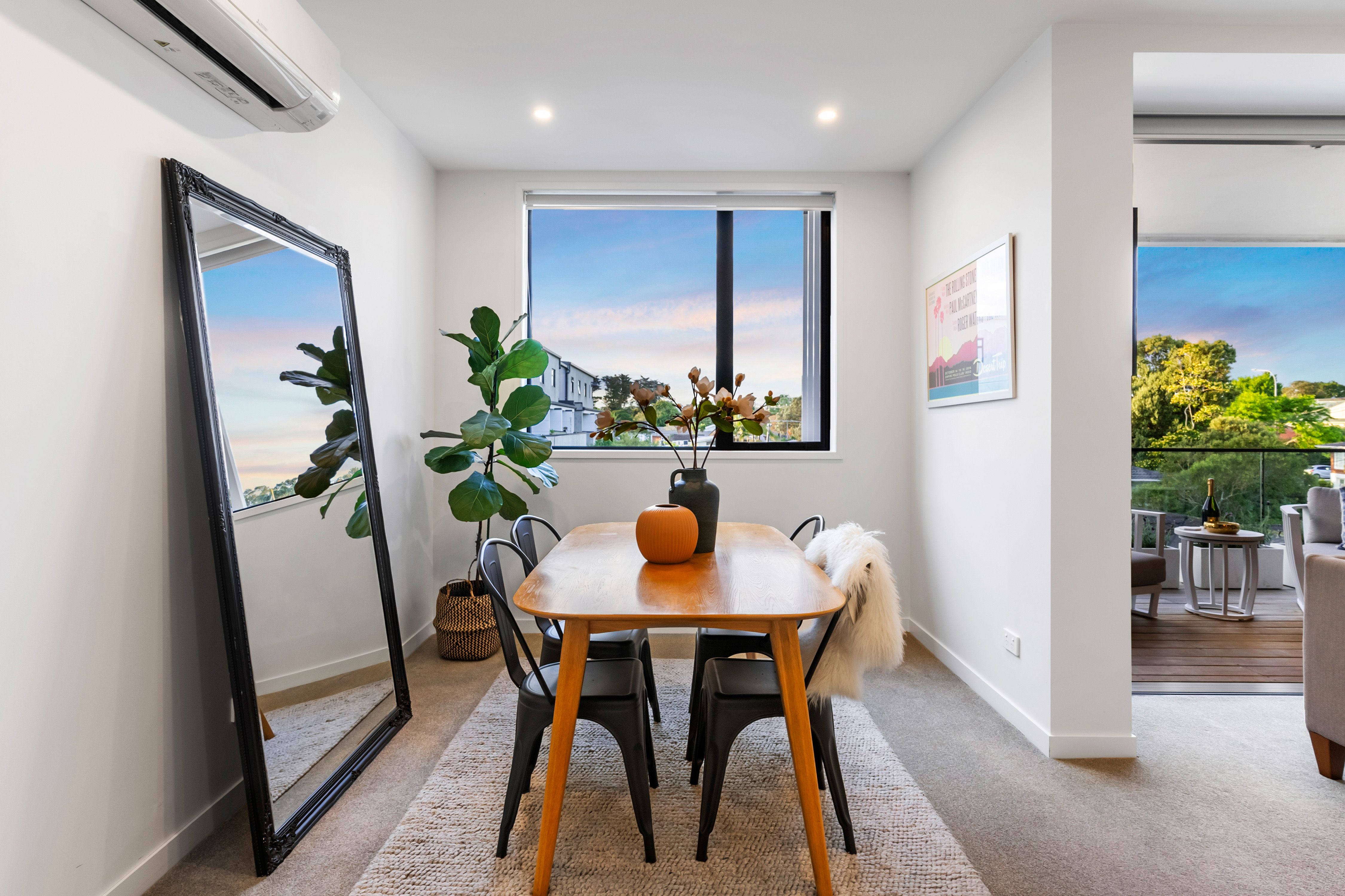 207/8A Lake Pupuke Drive, Takapuna, North Shore City