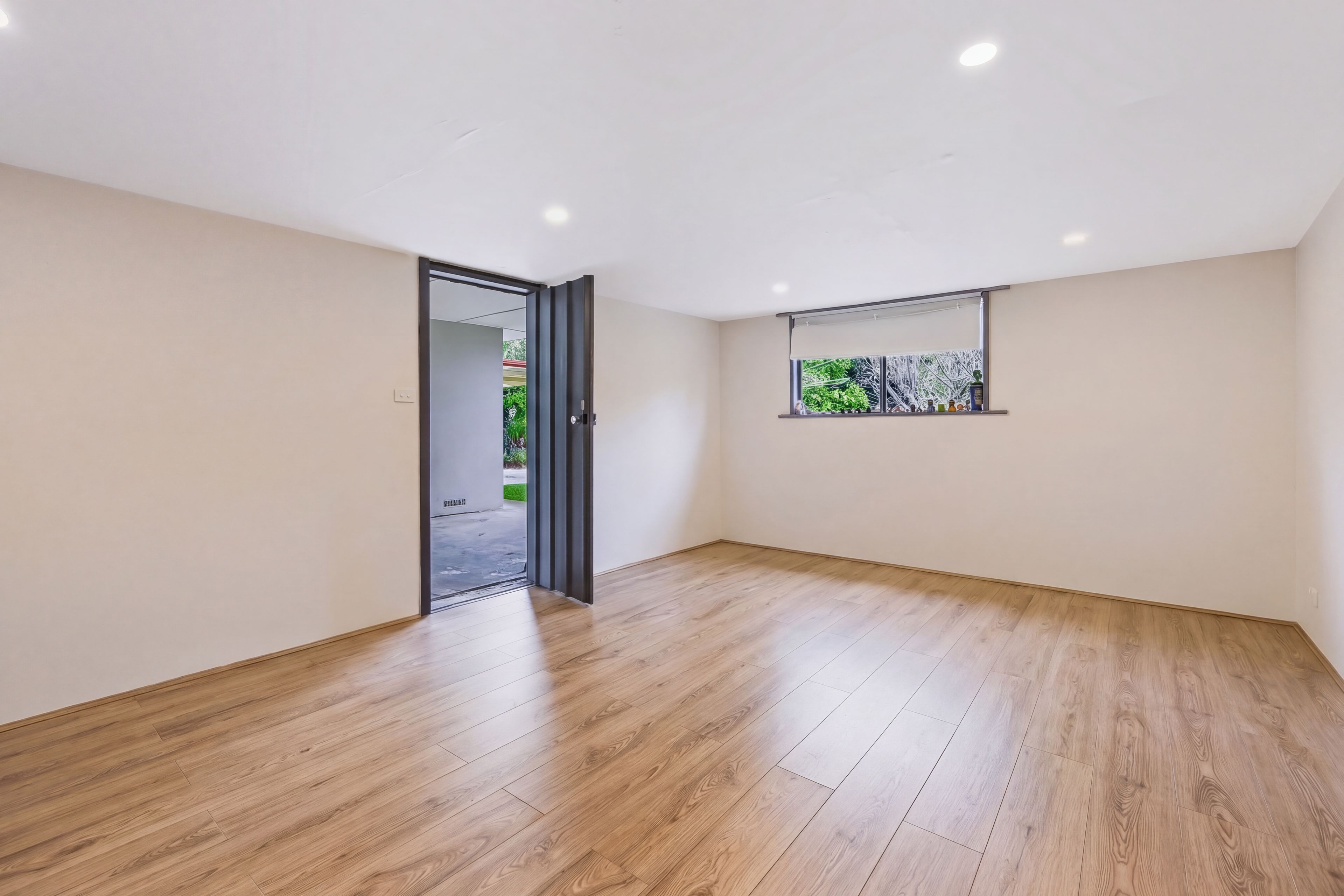 17 Saarinen Avenue — photo 13 of 18