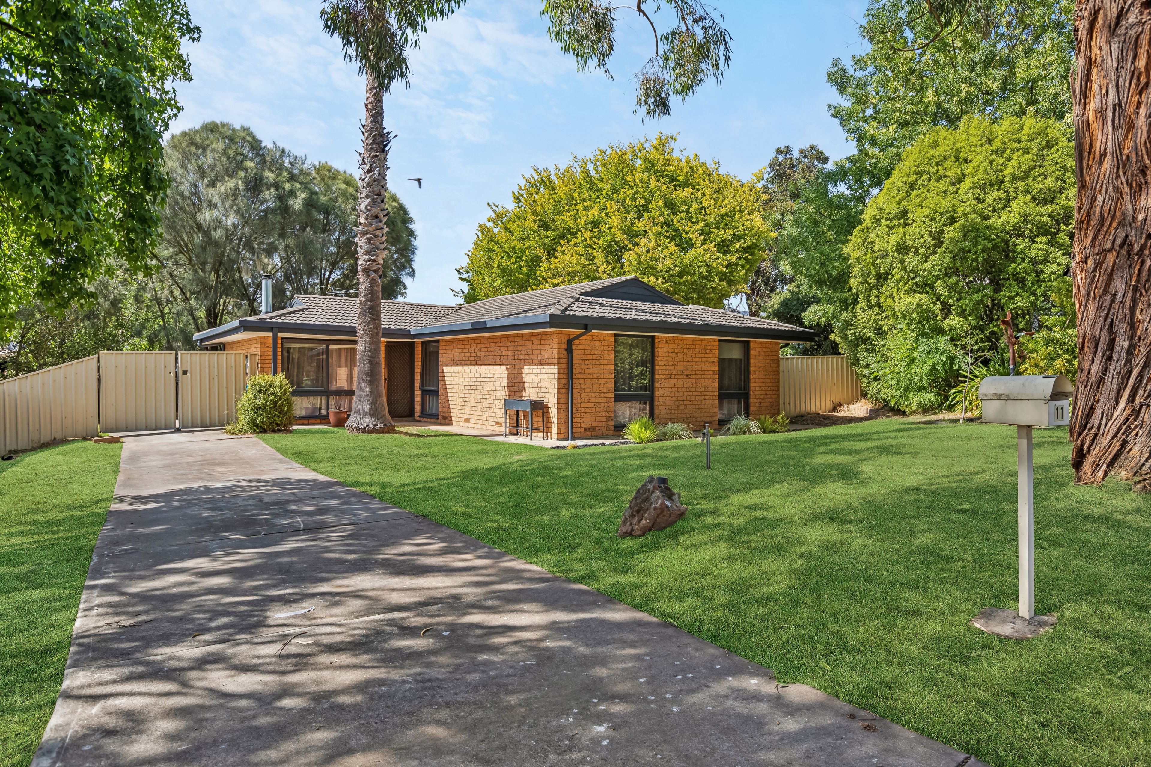 11 Oliver Court, Mount Barker SA 5251