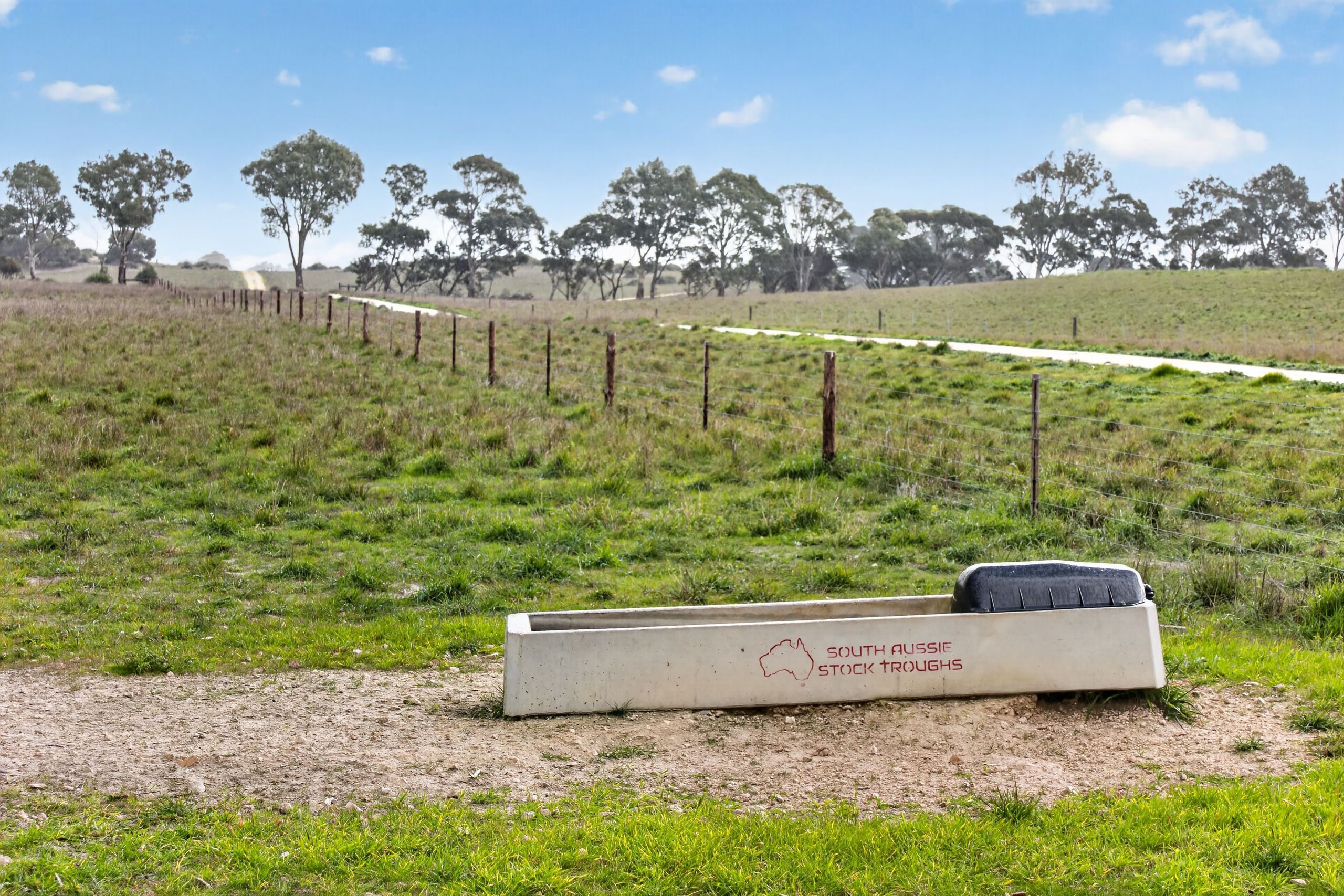 'Folly Farm' Riddell Road — photo 7 of 22