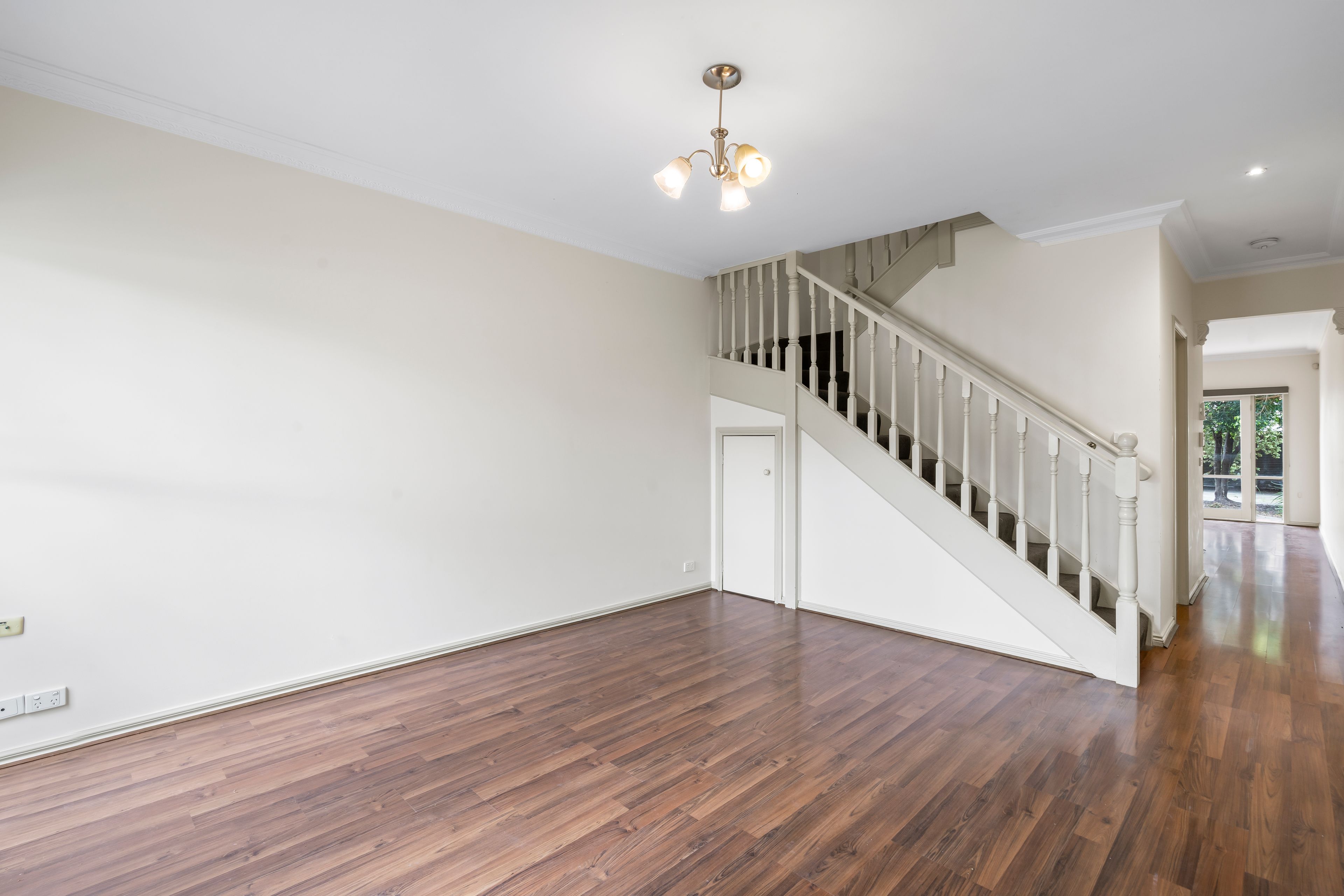 8/223 Murrumbeena Road — photo from Ray White Southbank | Melbourne City