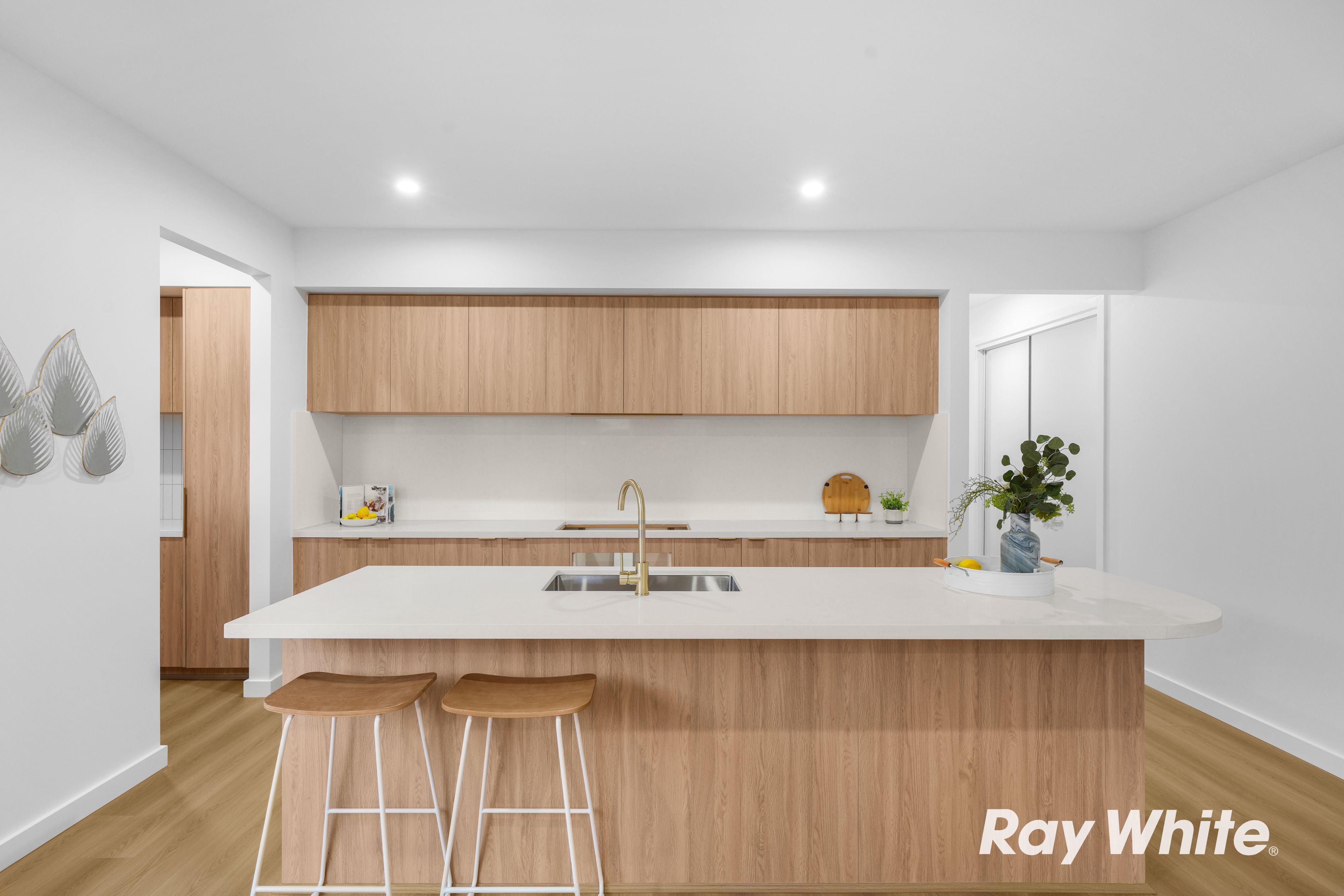 35 Wicklow Crescent, Donnybrook, VIC 3064