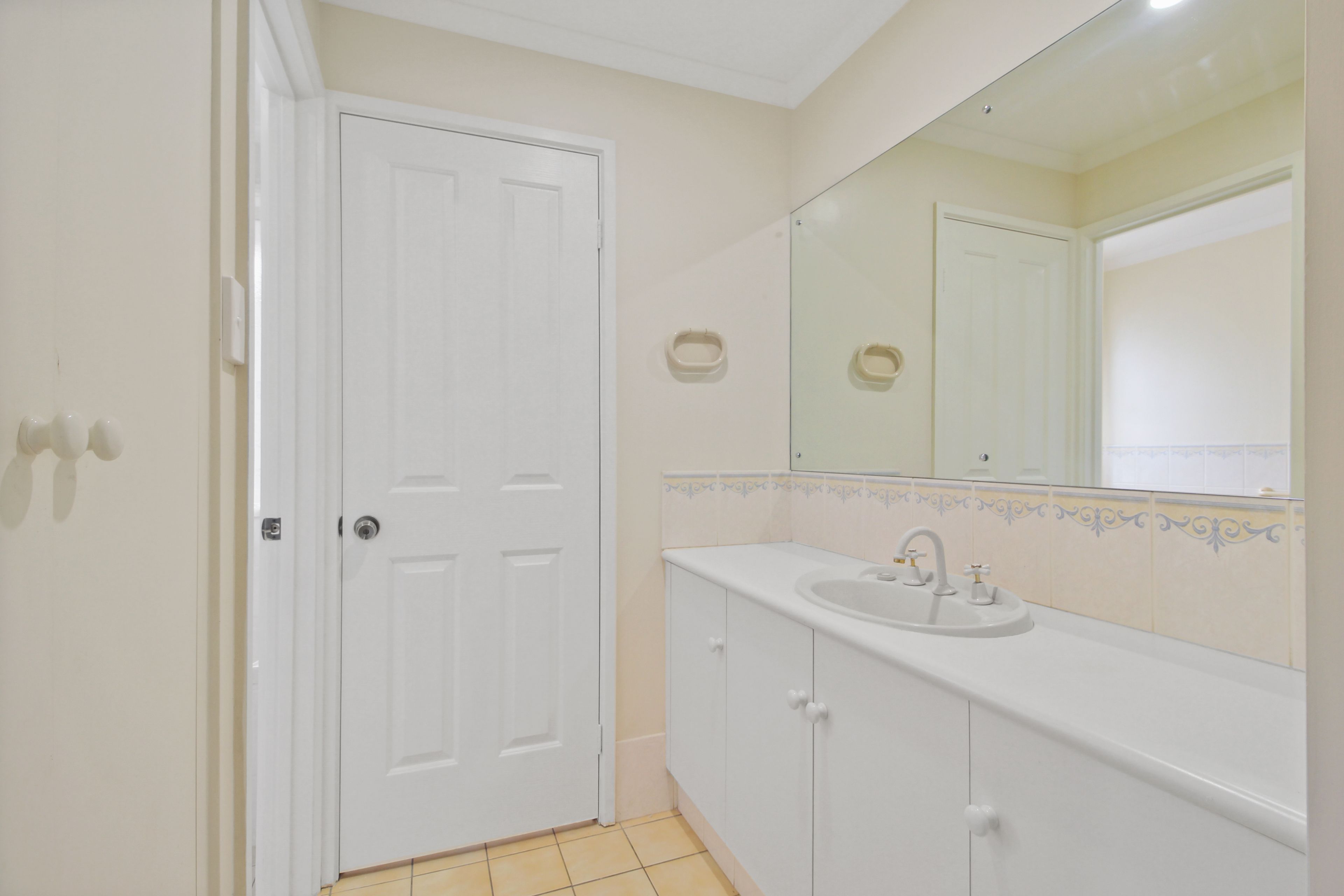 5 Eckermann Close — photo 15 of 25