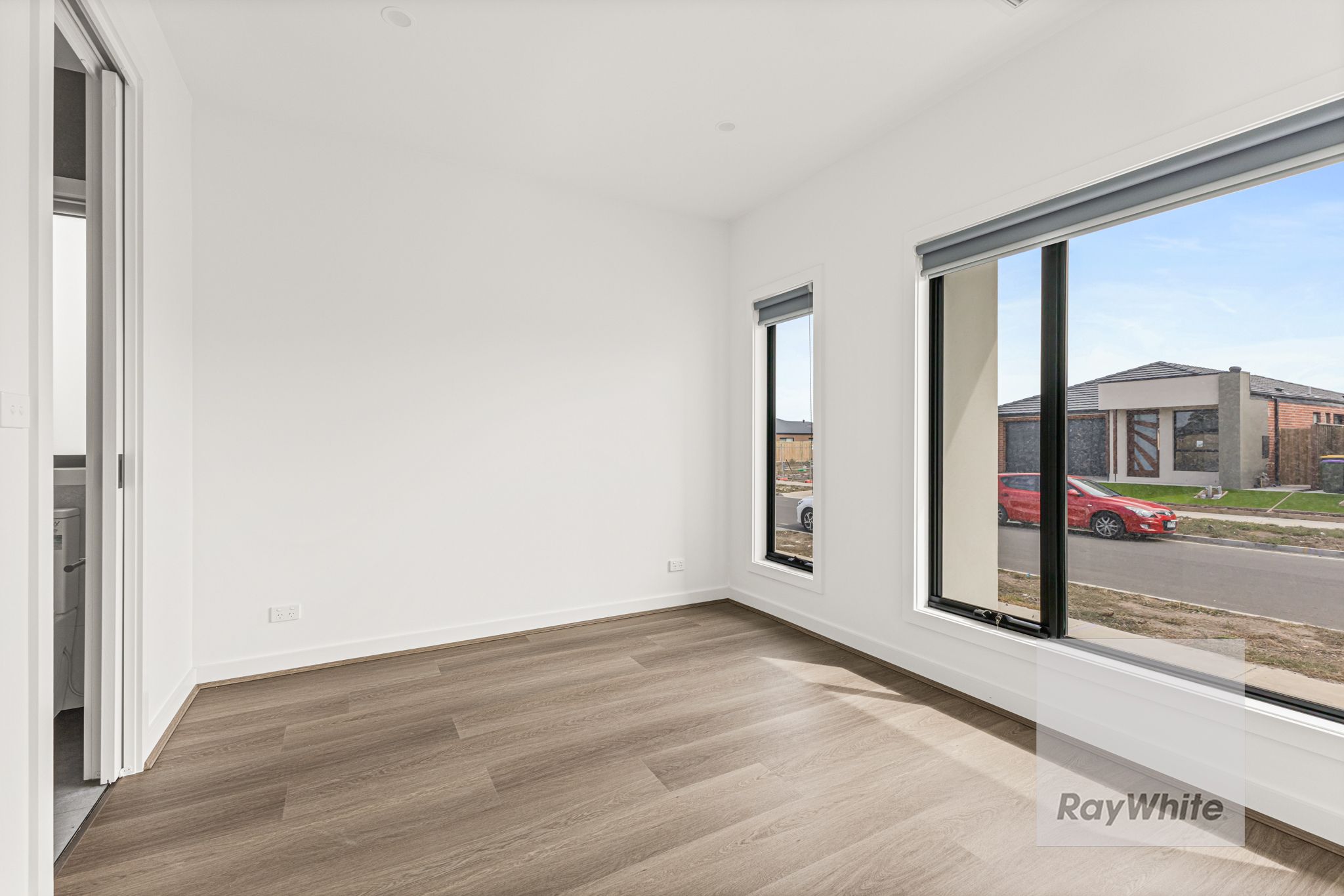 27 Petersfield Way, Donnybrook, VIC 3064