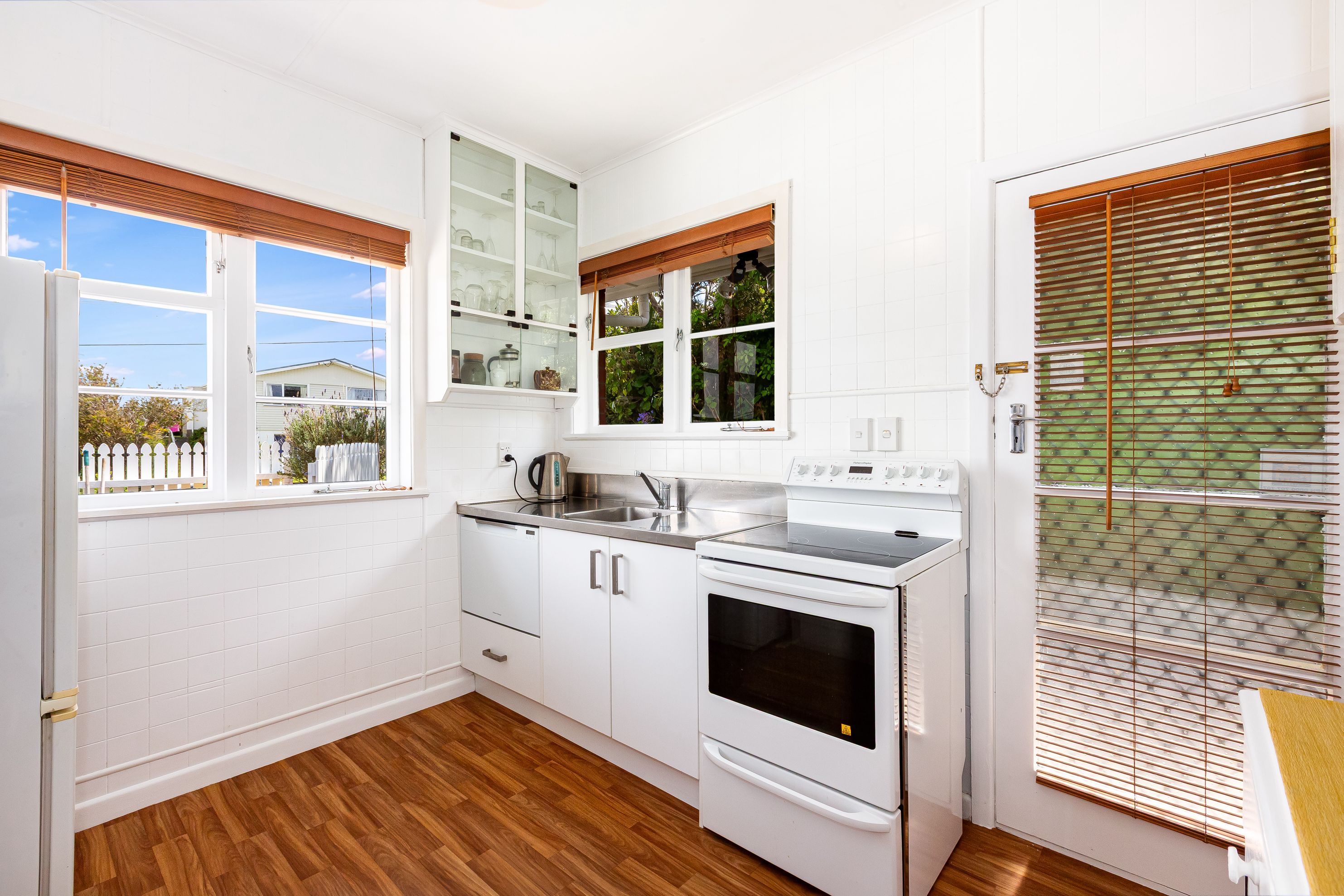 2 Ruskin Road, Newlands, Wellington City