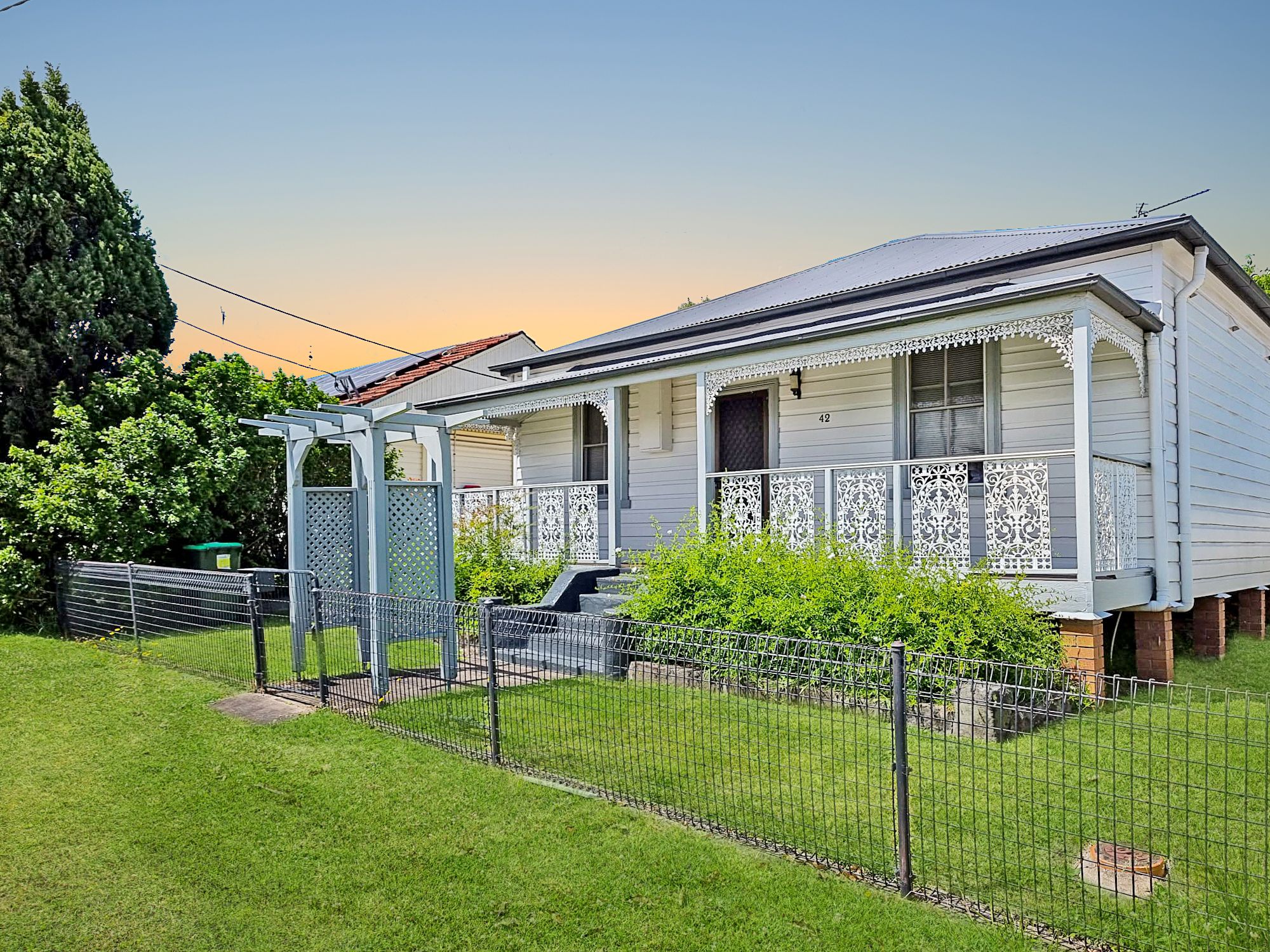 42 First Street, Booragul, NSW 2284