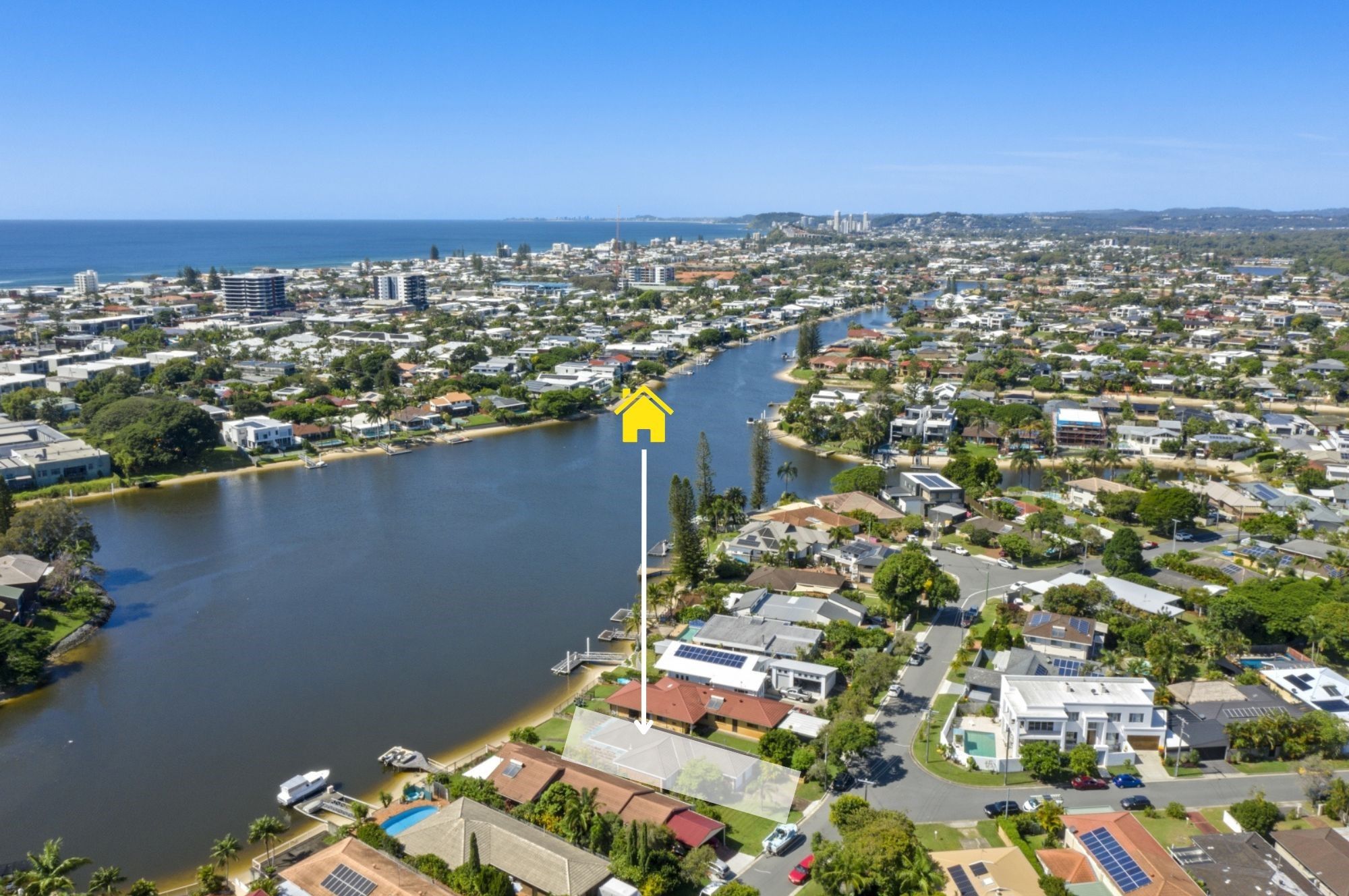 15 Vatakoula Parade, Mermaid Waters QLD 4218