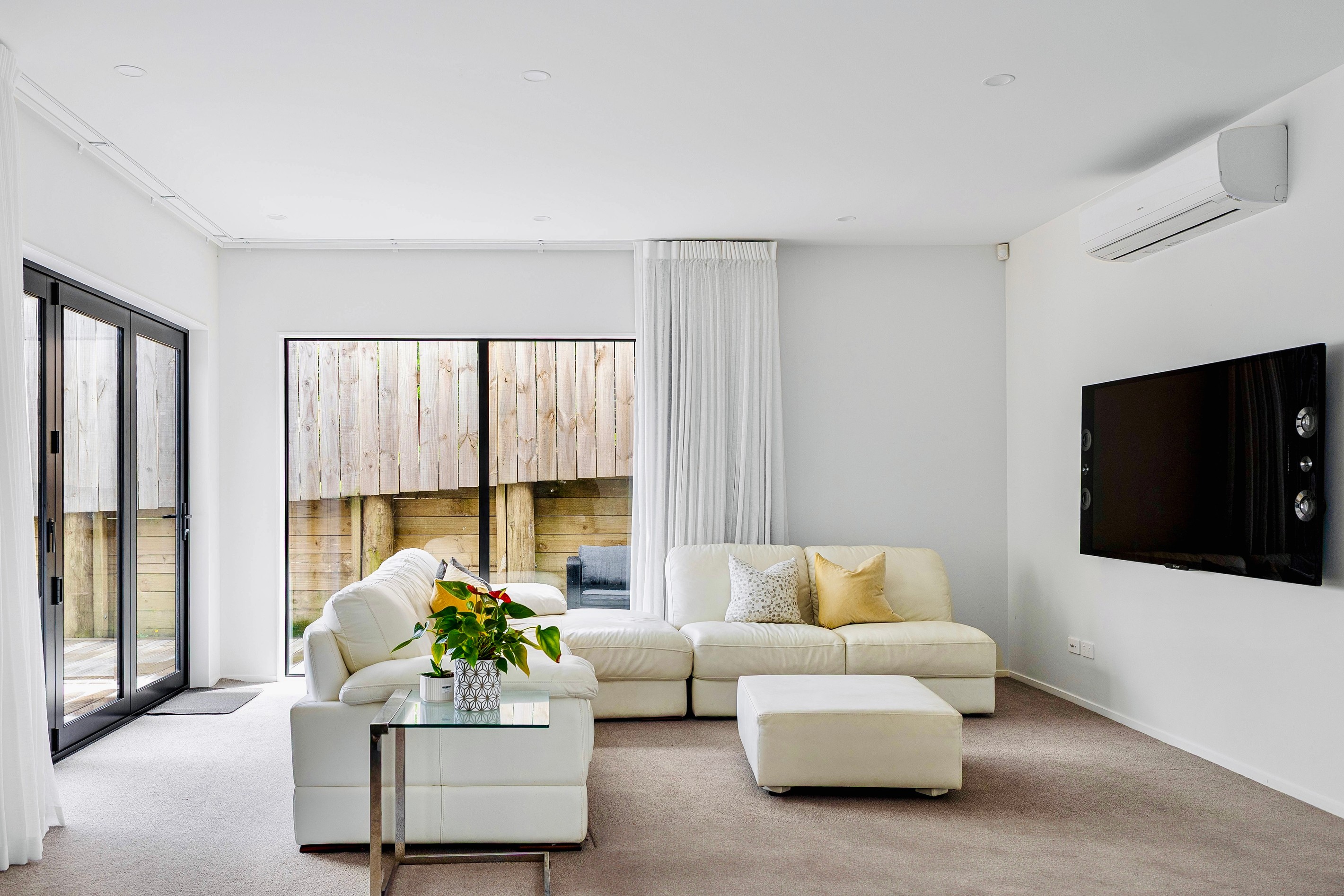 6C Pax Avenue, Forrest Hill, North Shore City