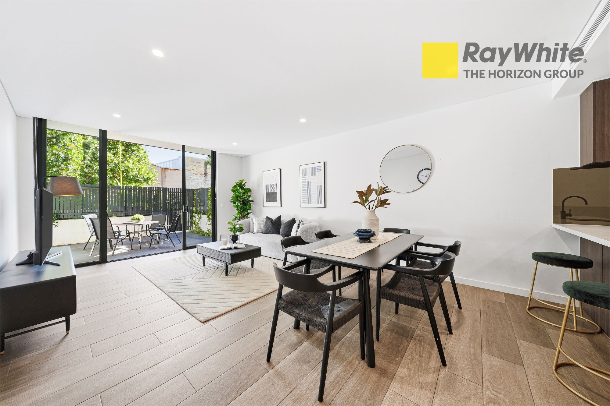 5/13-21 Mentmore Avenue — photo from Ray White The Horizon Group - East