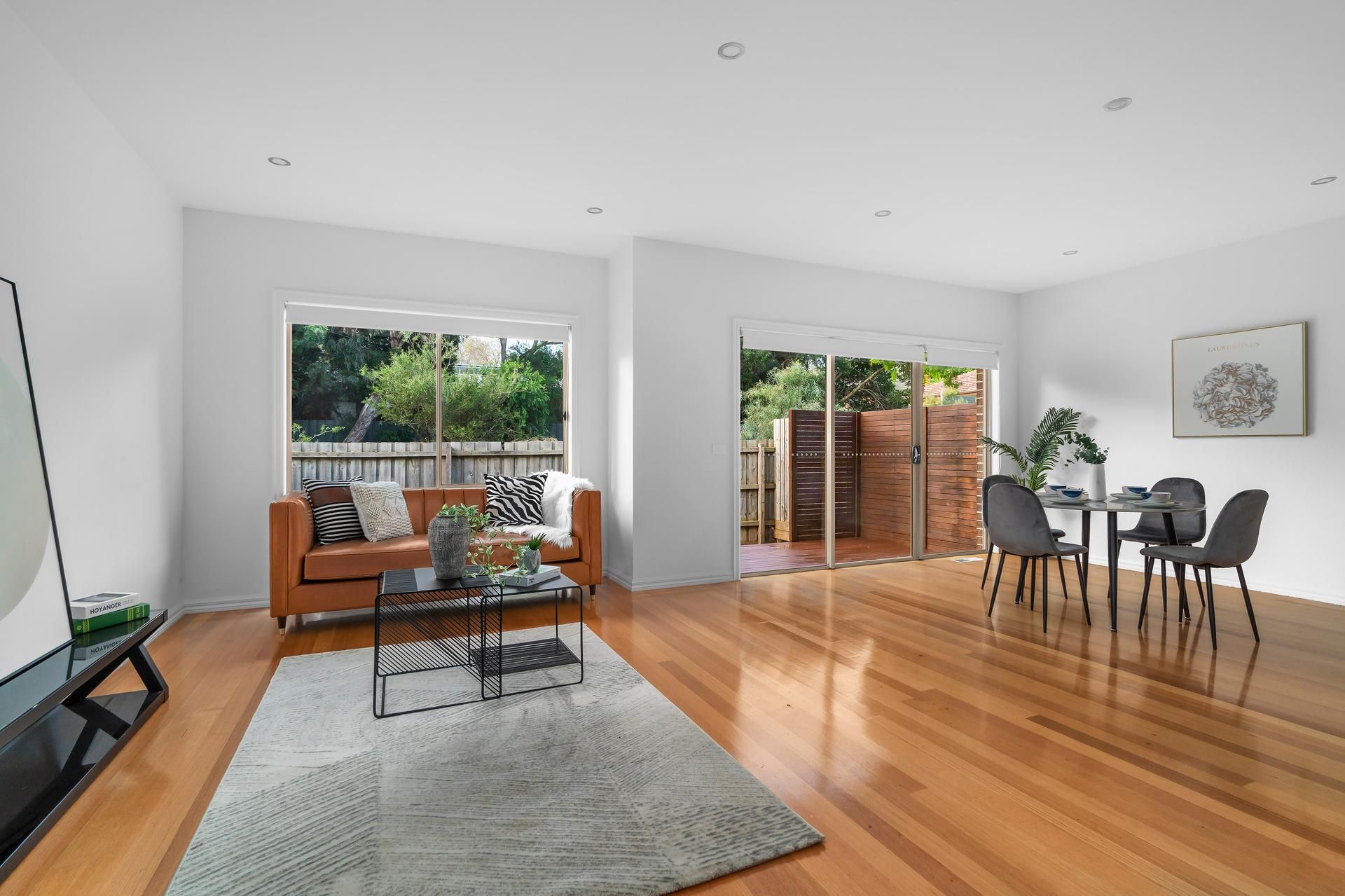 2/37 Gillard Street, Burwood, VIC 3125