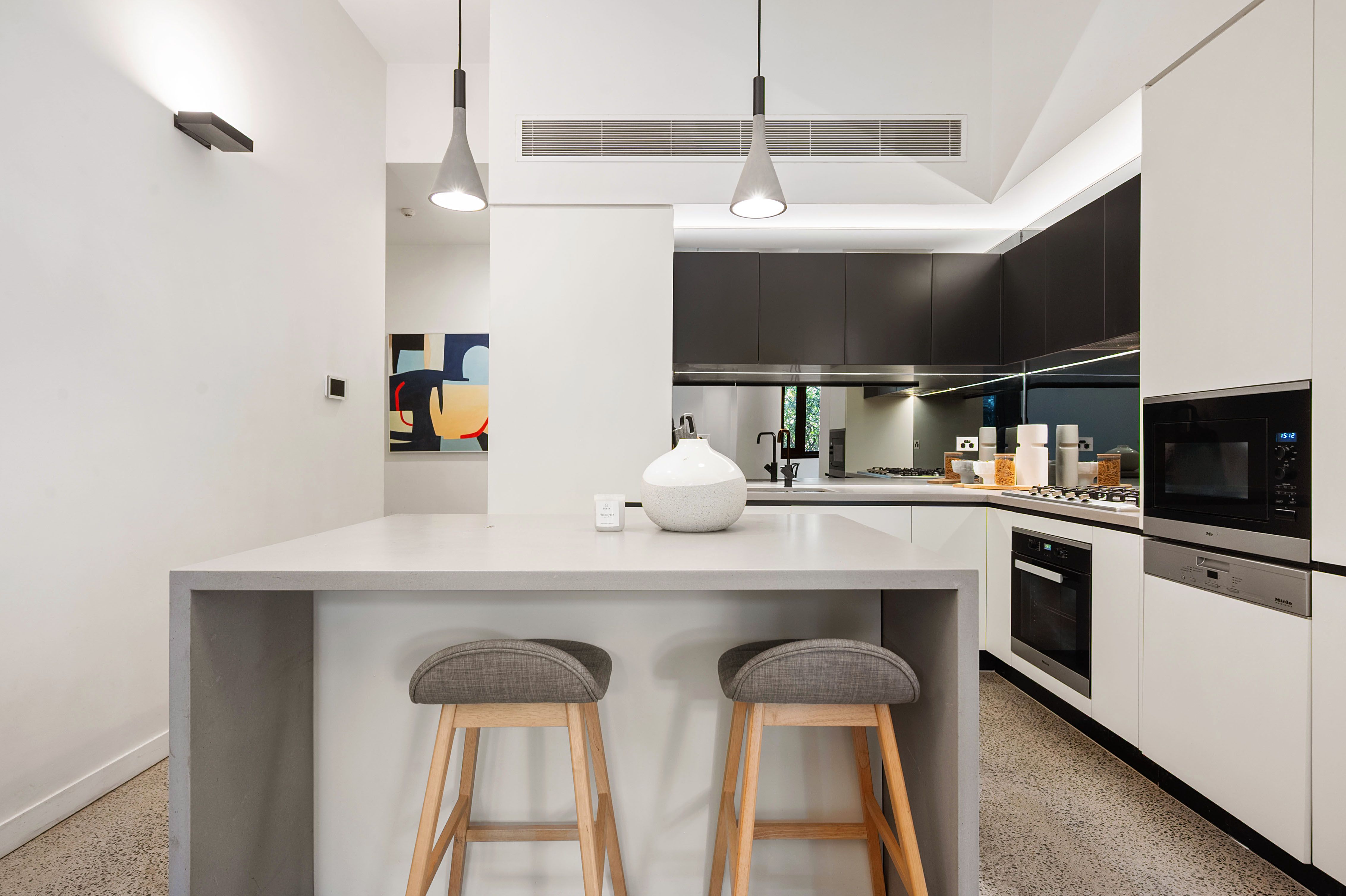 65/8 Crewe Place — photo 5 of 18