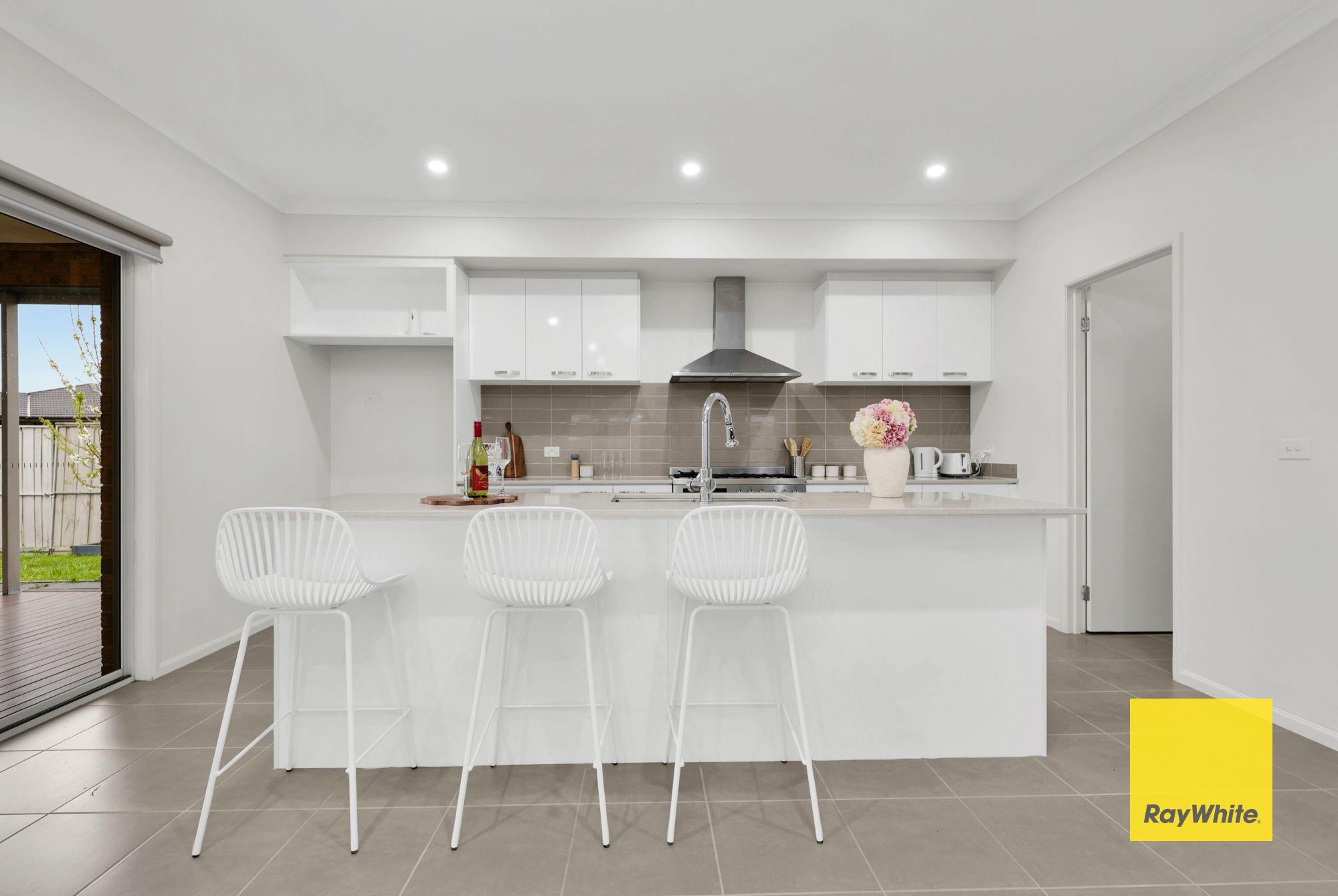 92 Sackville Street — photo 6 of 29