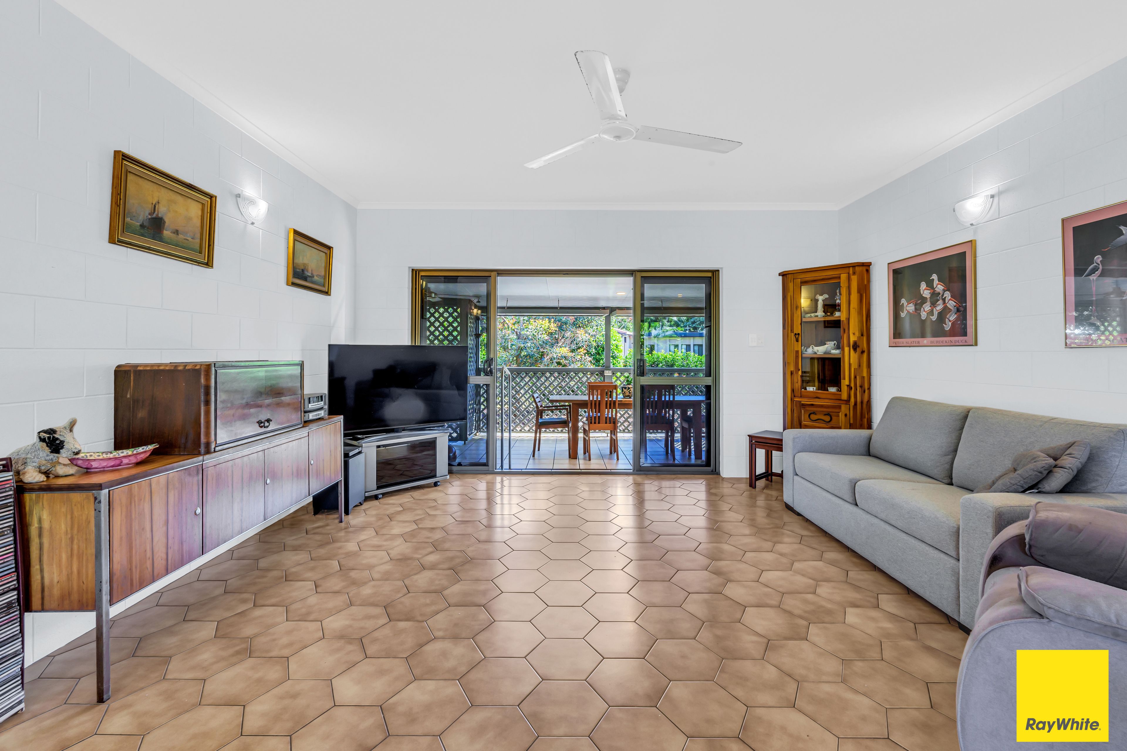 11 Bataan Close, Trinity Park, QLD 4879