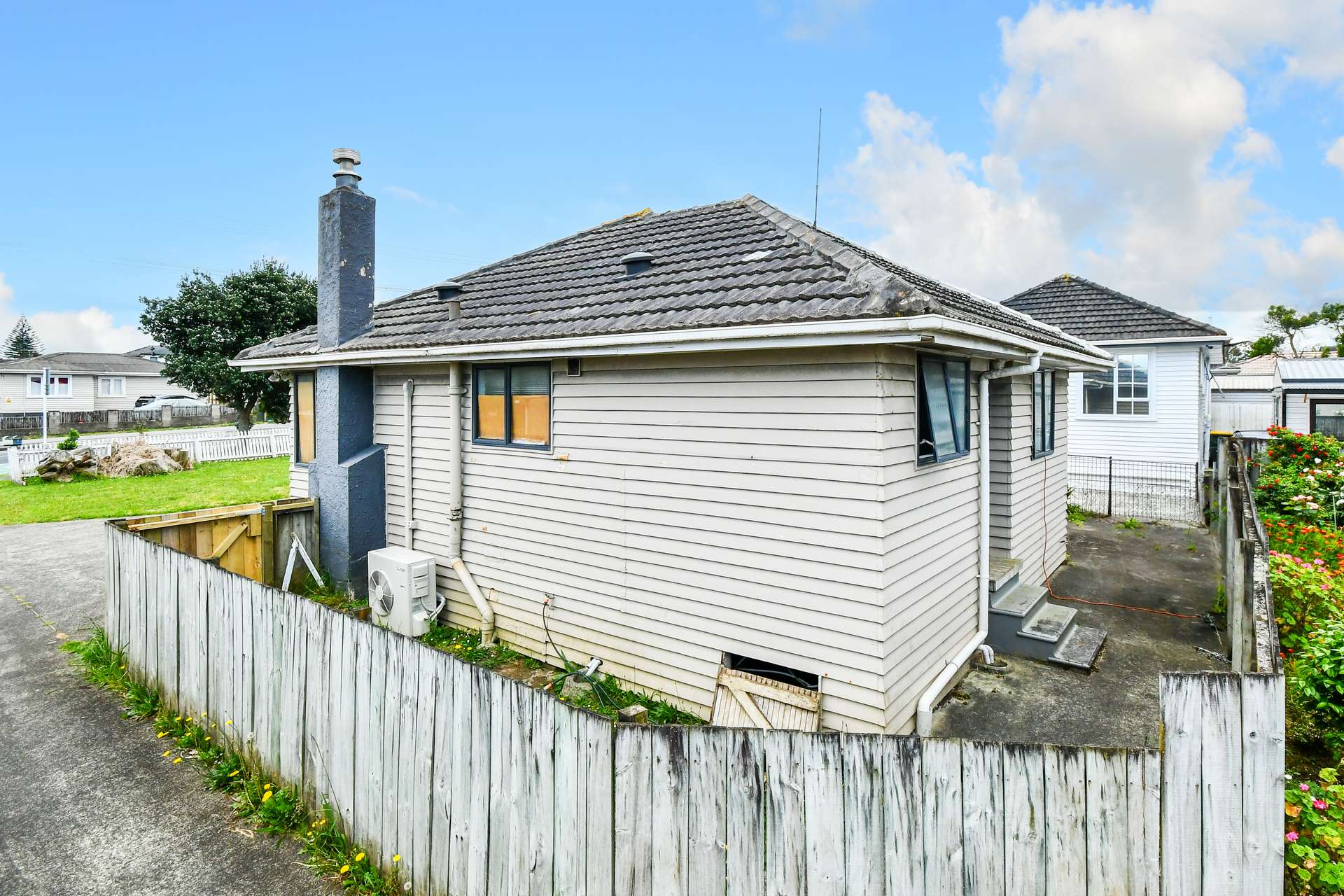 276 Puhinui Road photo 5