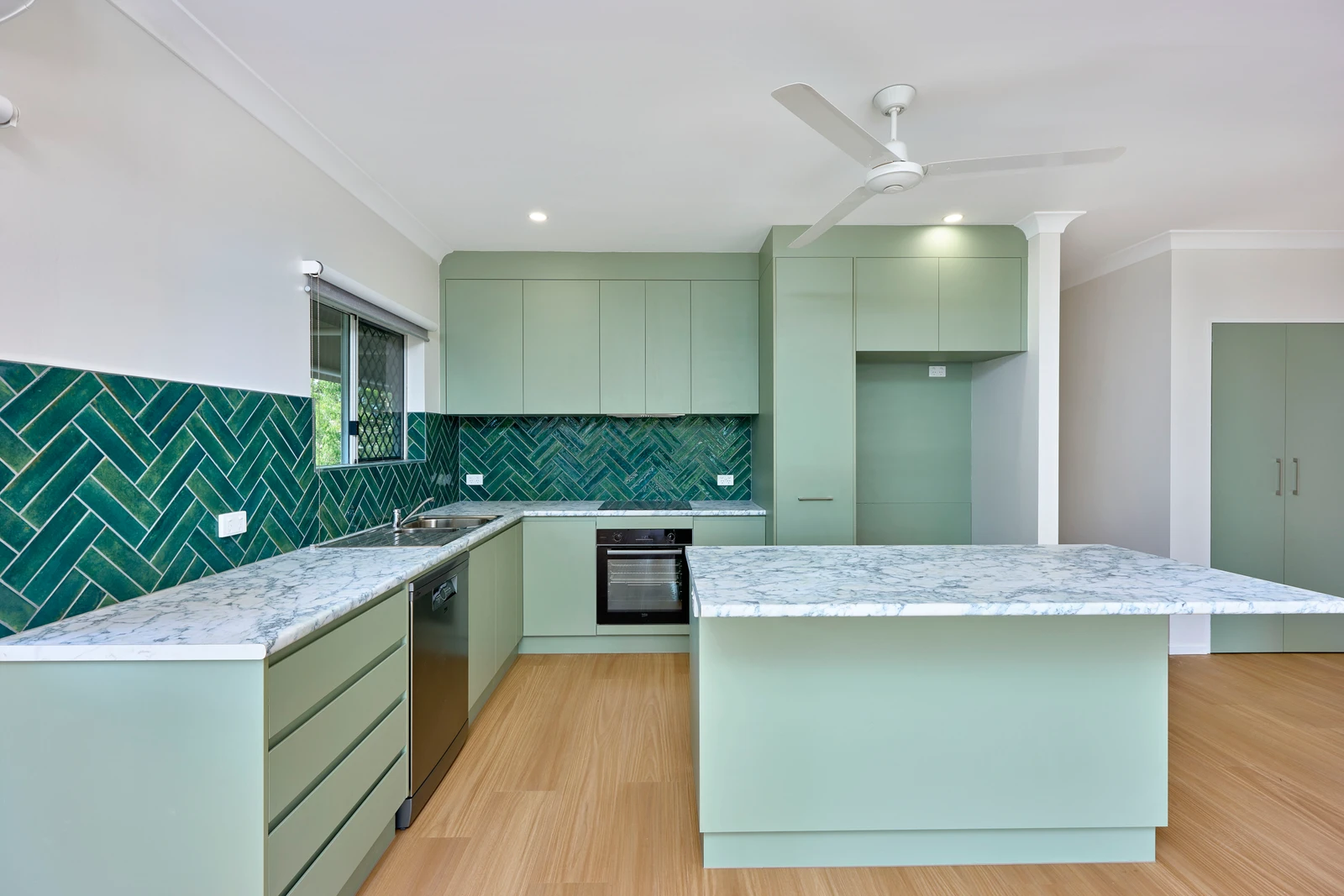 5/53 Sims Esplanade, Yorkeys Knob, QLD 4878