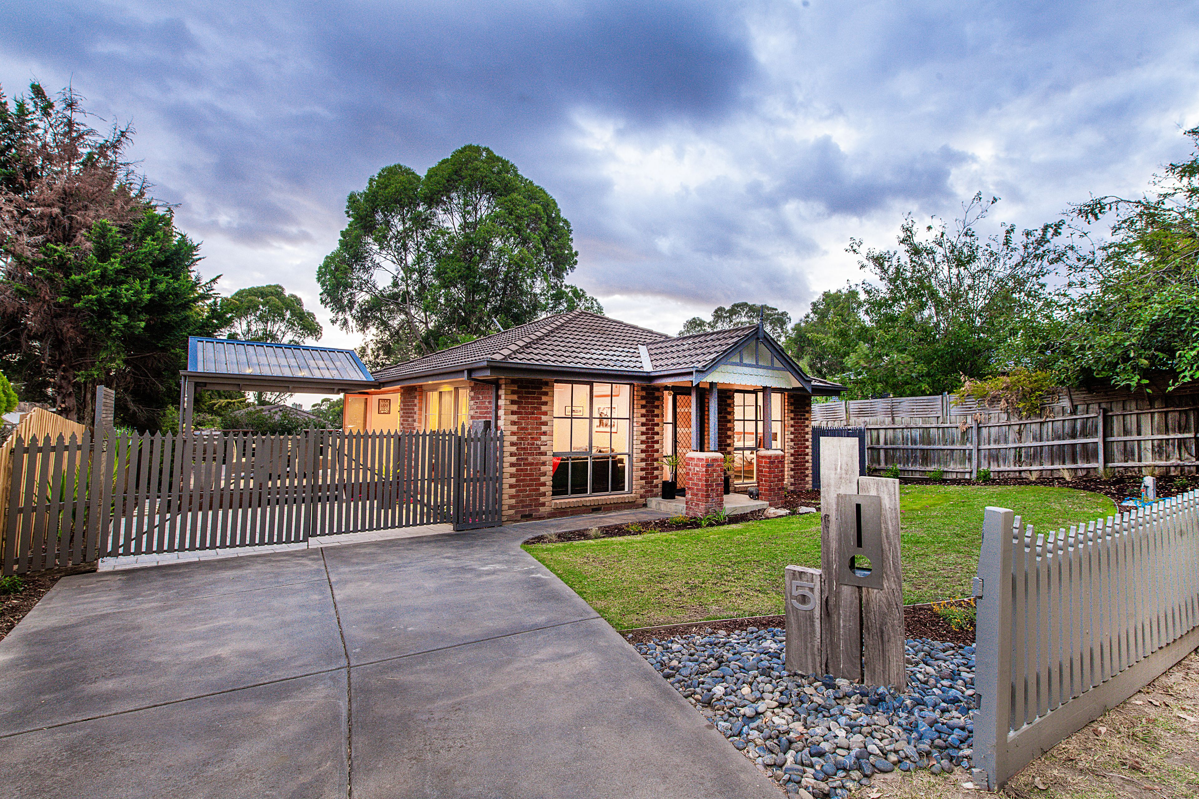5 Shady Way, Croydon South, VIC 3136