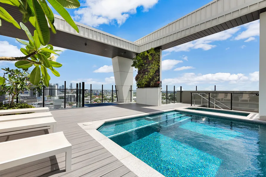 1207/148 Logan Road, Woolloongabba