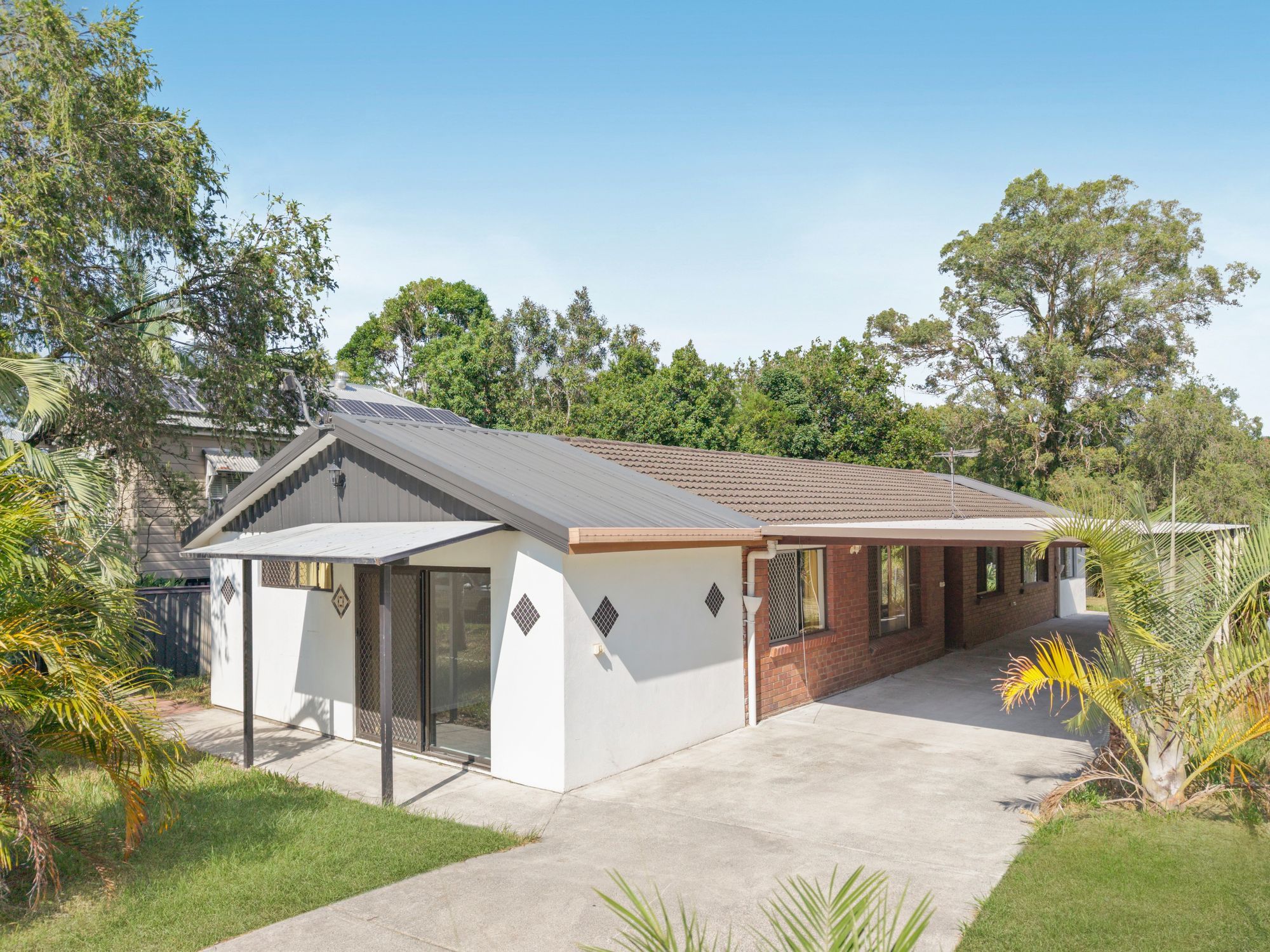 3 Broadmere Street, Annerley QLD 4103
